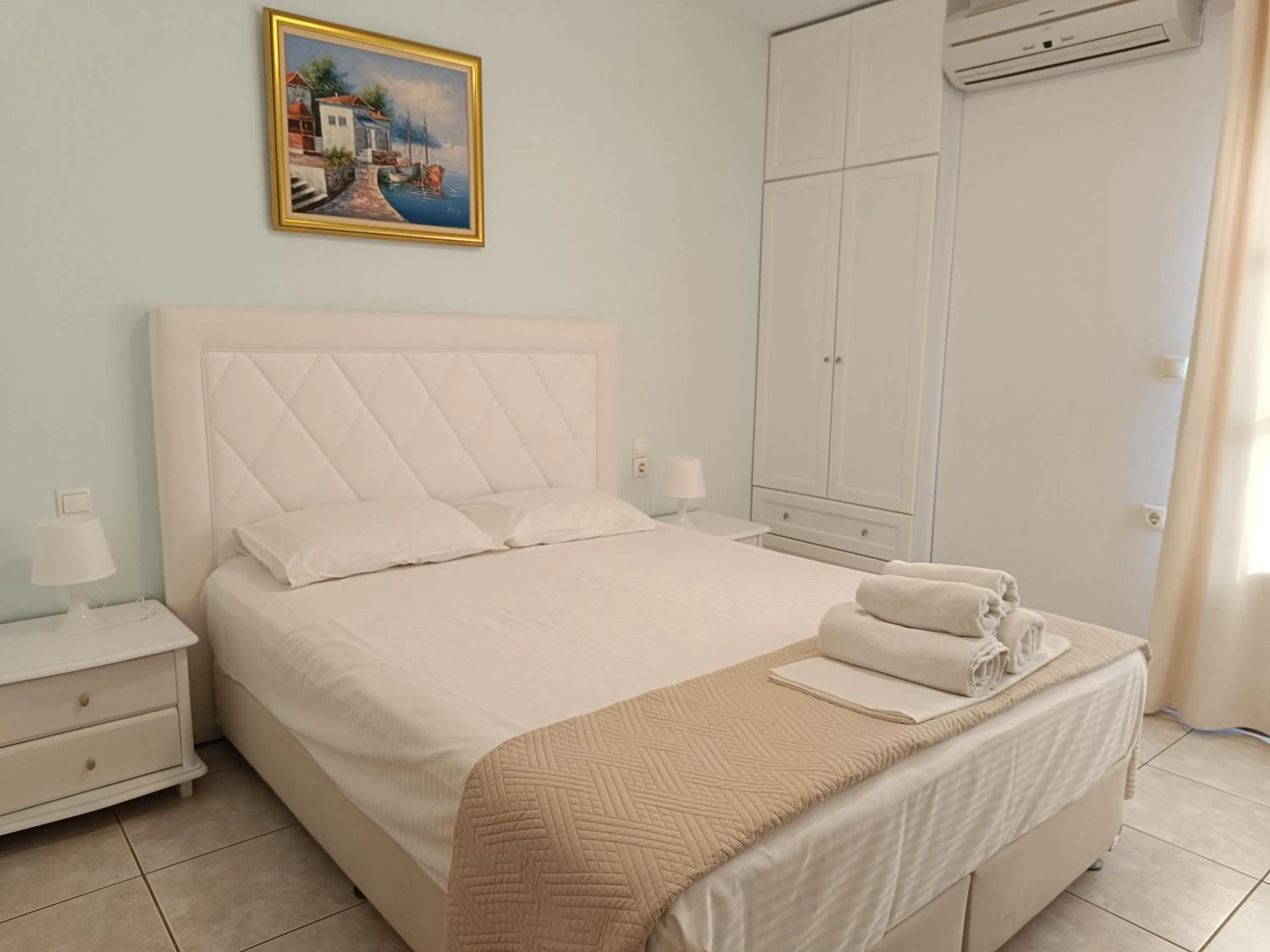 Bedroom, Bed in Anna Maria - Vanessa Apartments