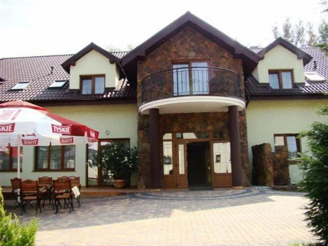 Facade/entrance in Stary Młyn