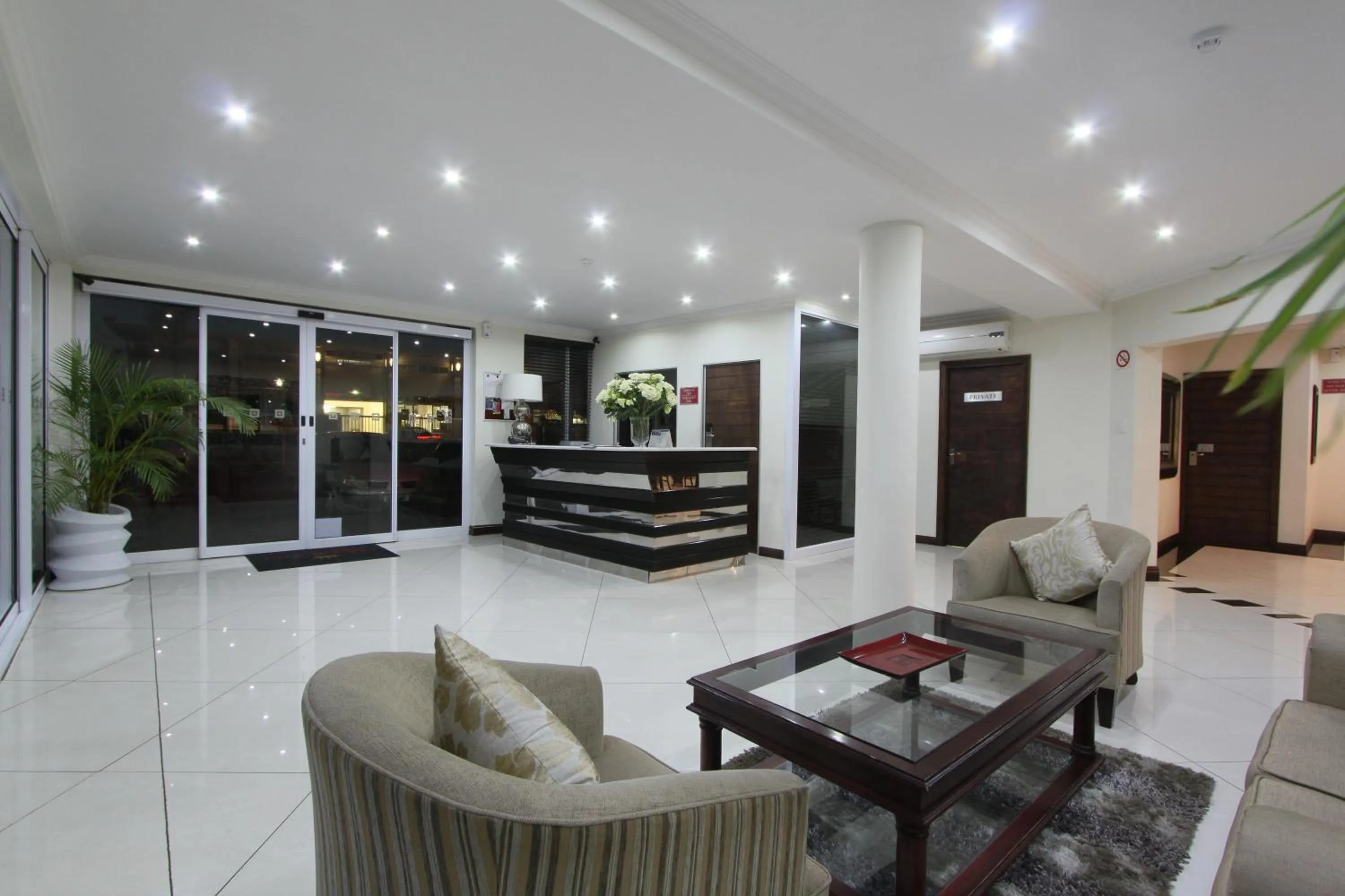 Lobby or reception in Regal Inn Ballito