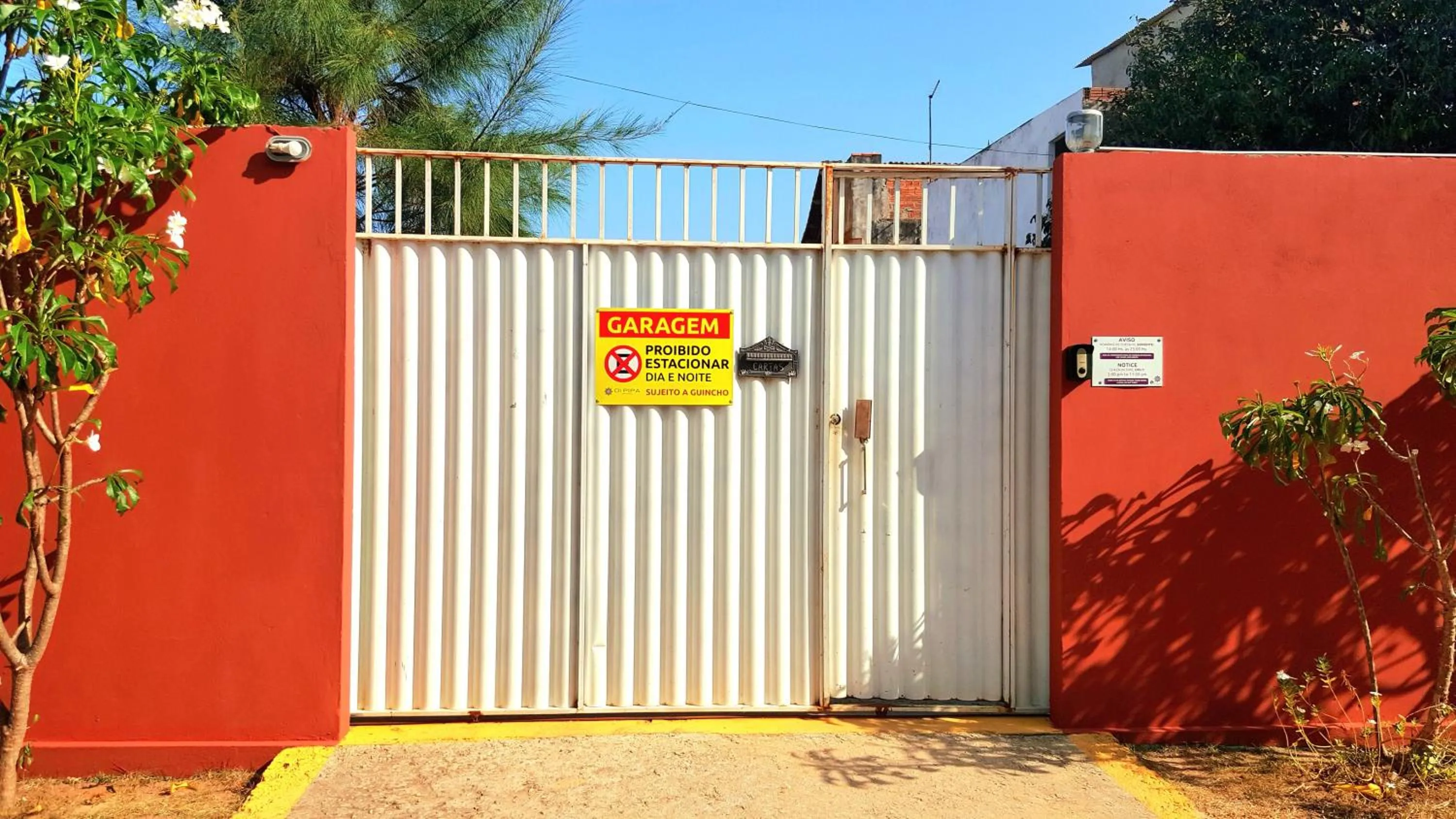 Property building in Di Pipa Rooms - Hidromassagem Externa