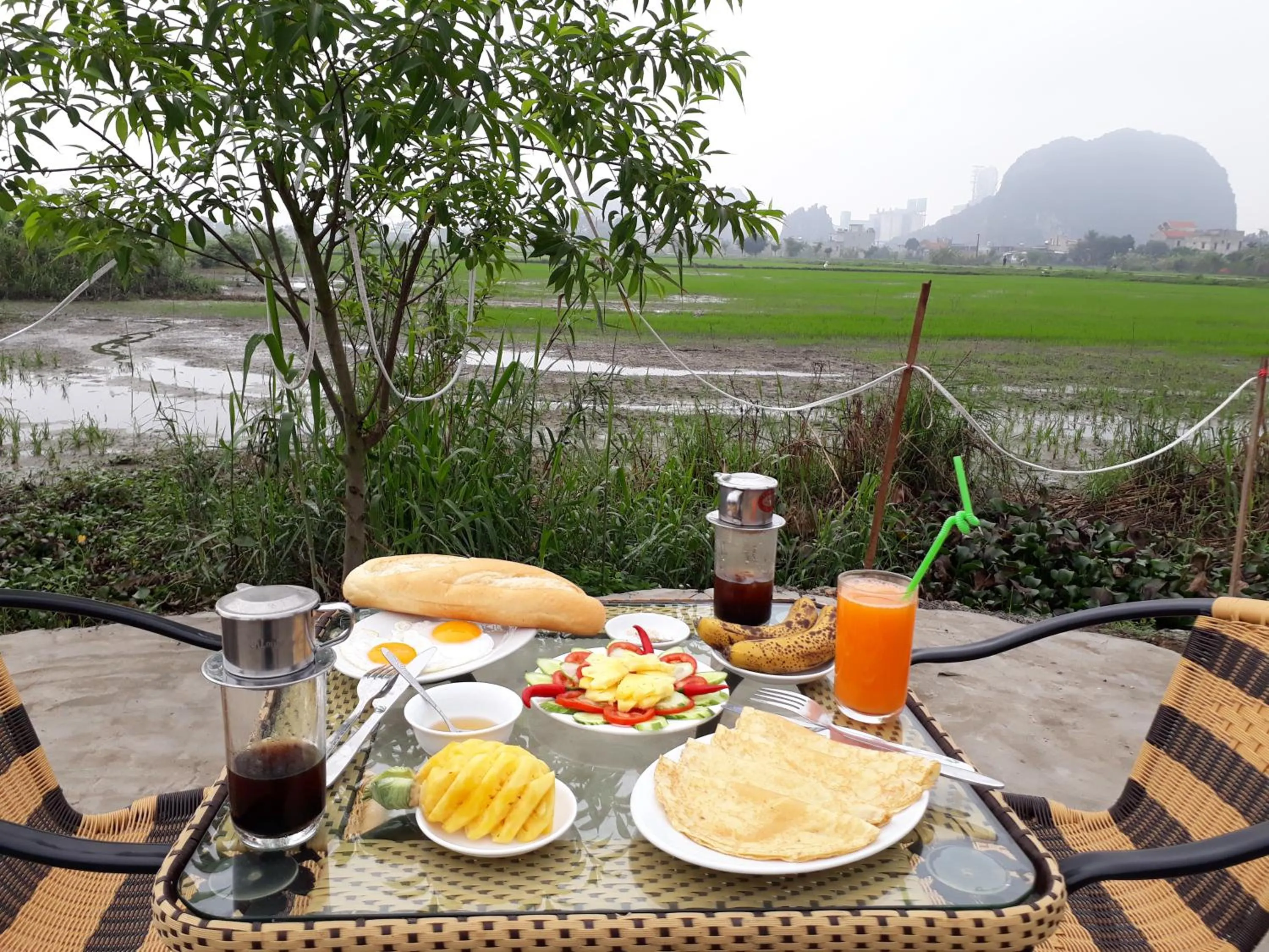 Breakfast in Tam Coc Rice Fields Homestay
