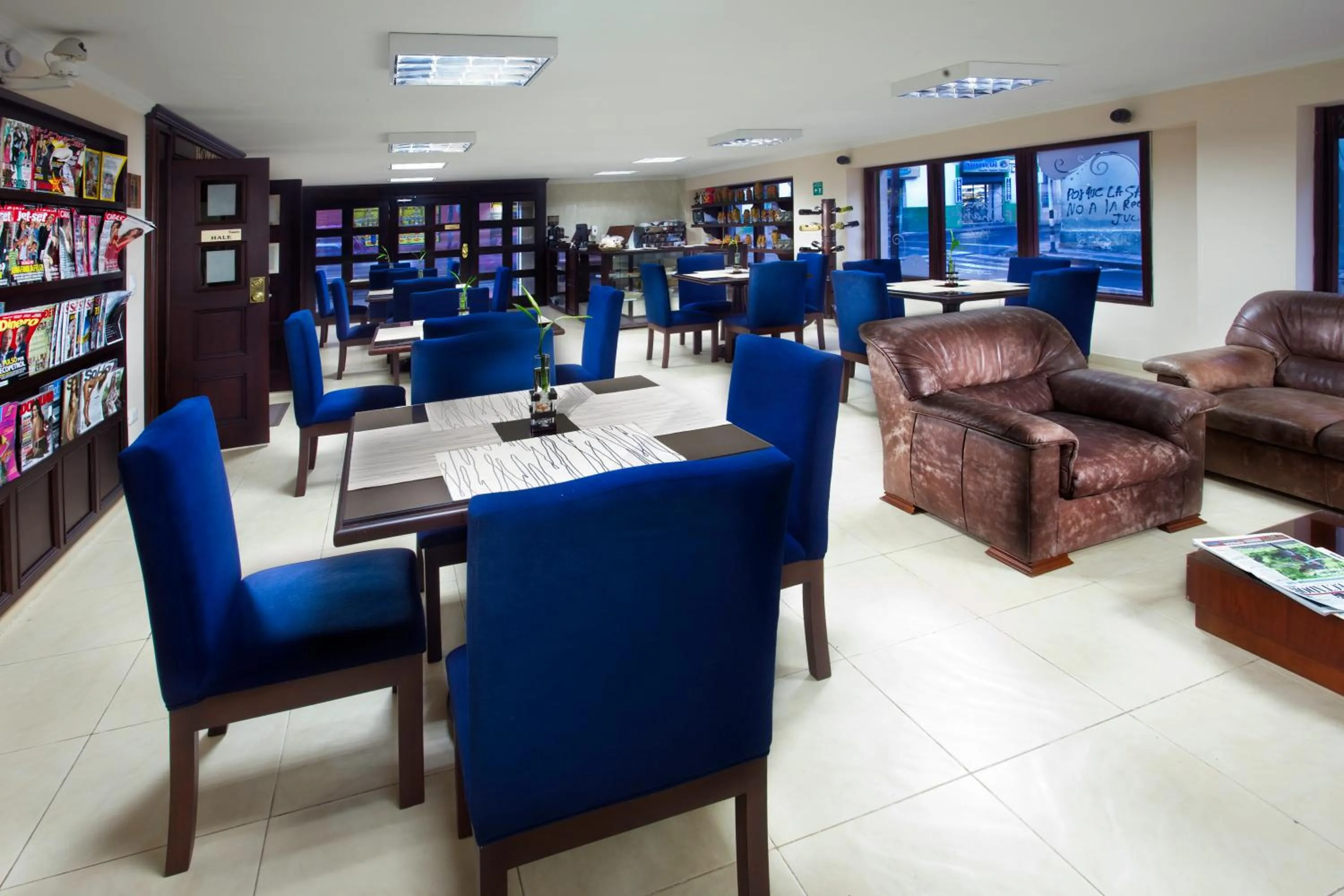 Communal lounge/ TV room in Hotel Fernando Plaza