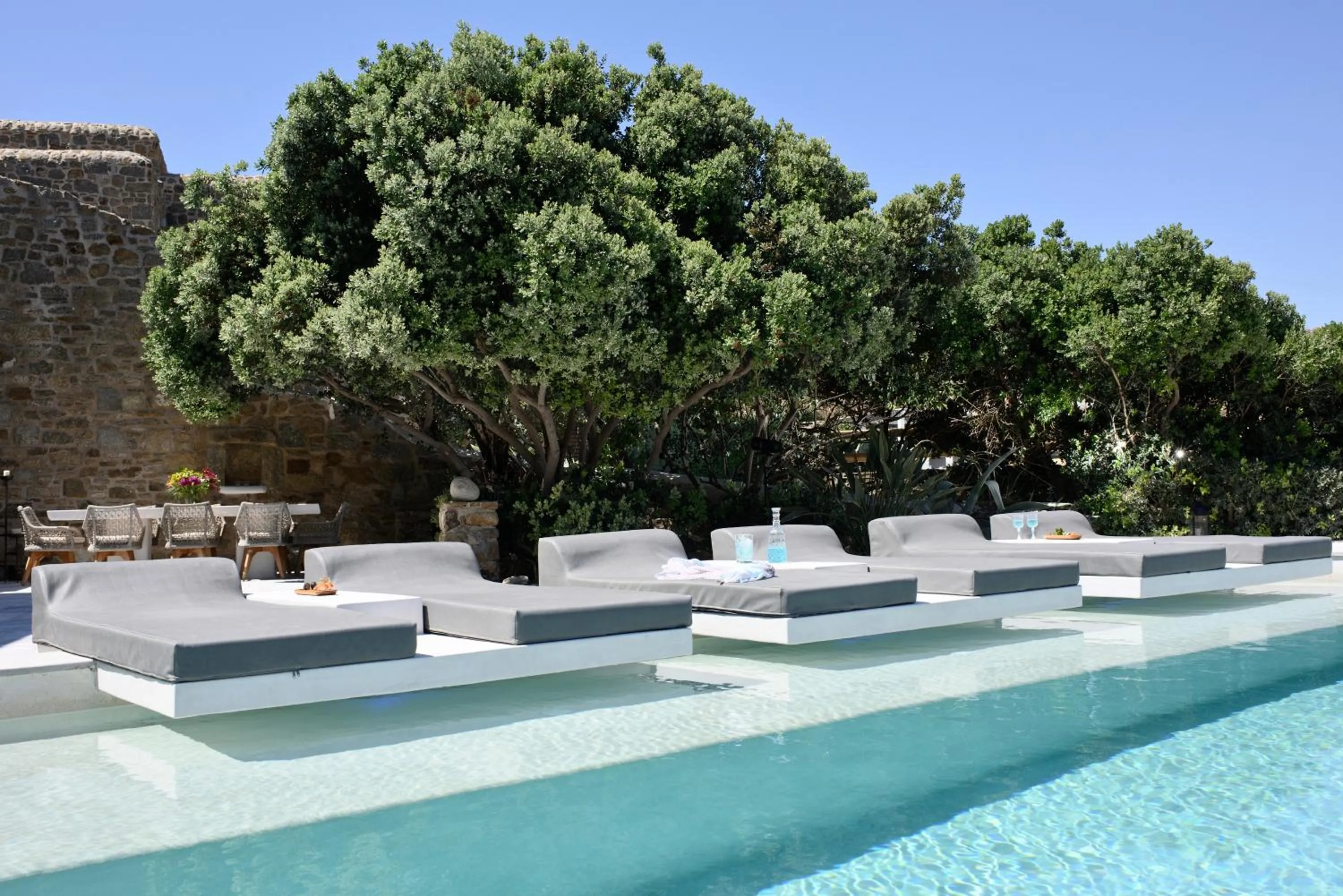 Garden in Mykonos Dream Villas