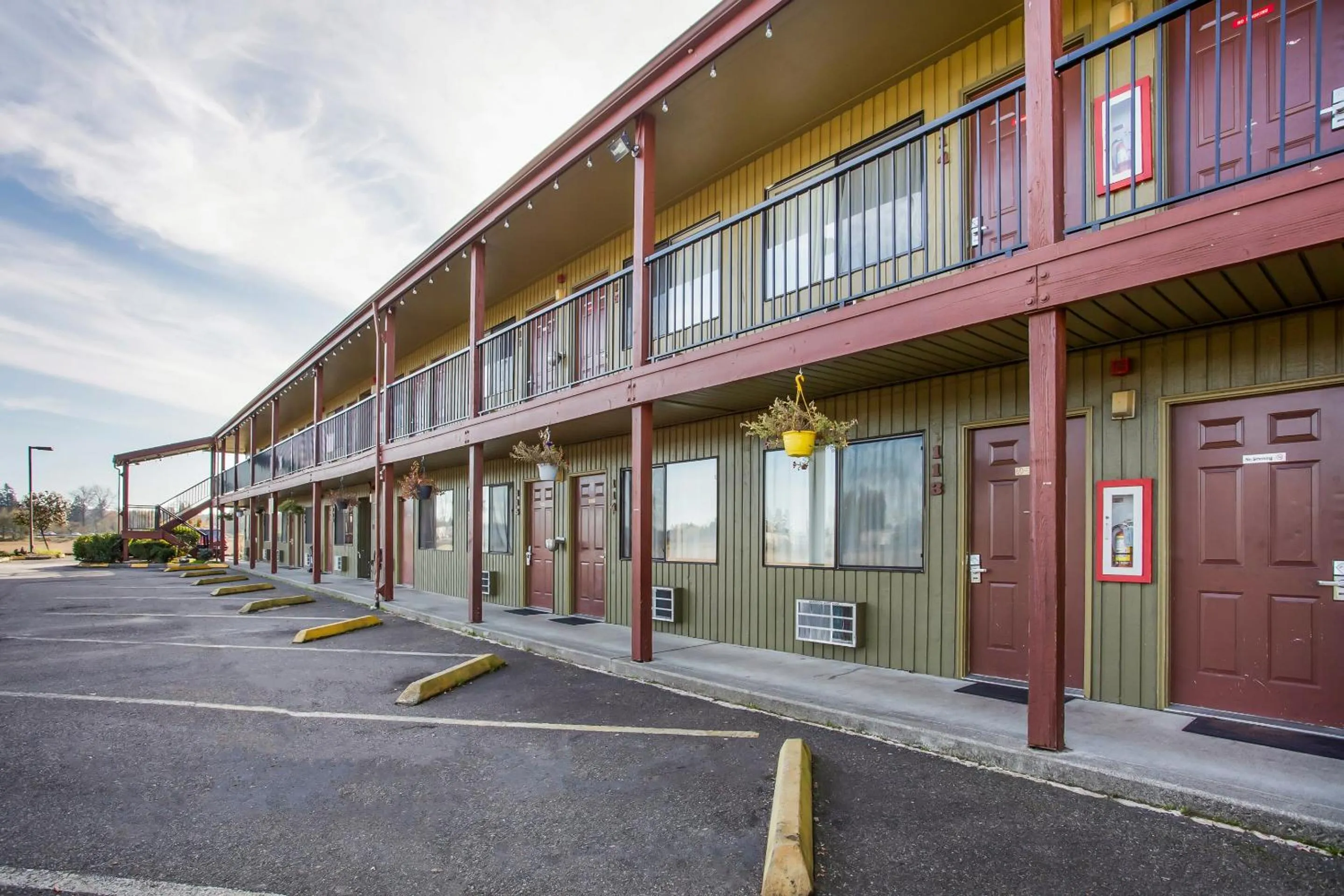 On site in Arlington Motor Inn