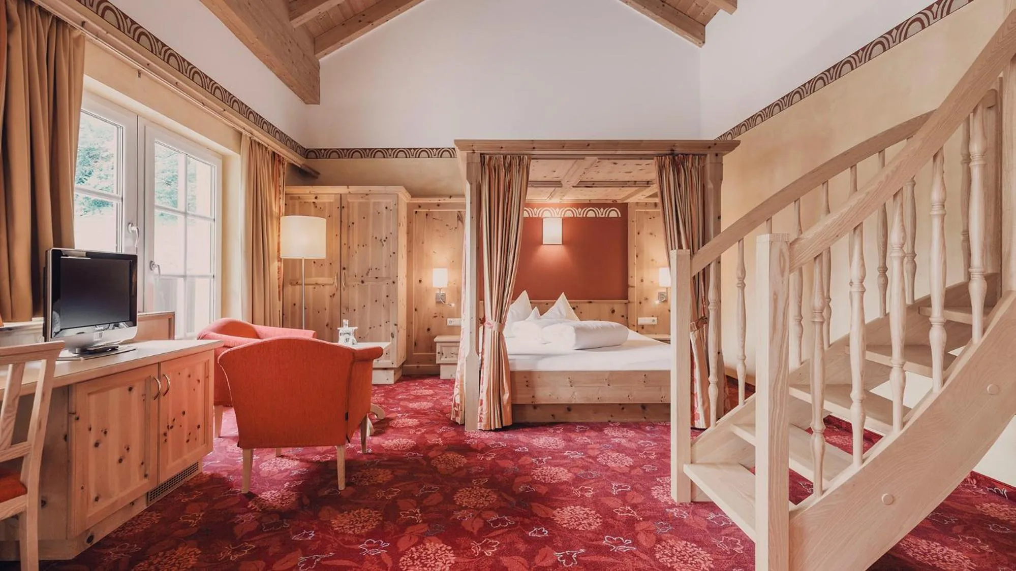 Photo of the whole room, Bed in Hotel Auhof Kappl