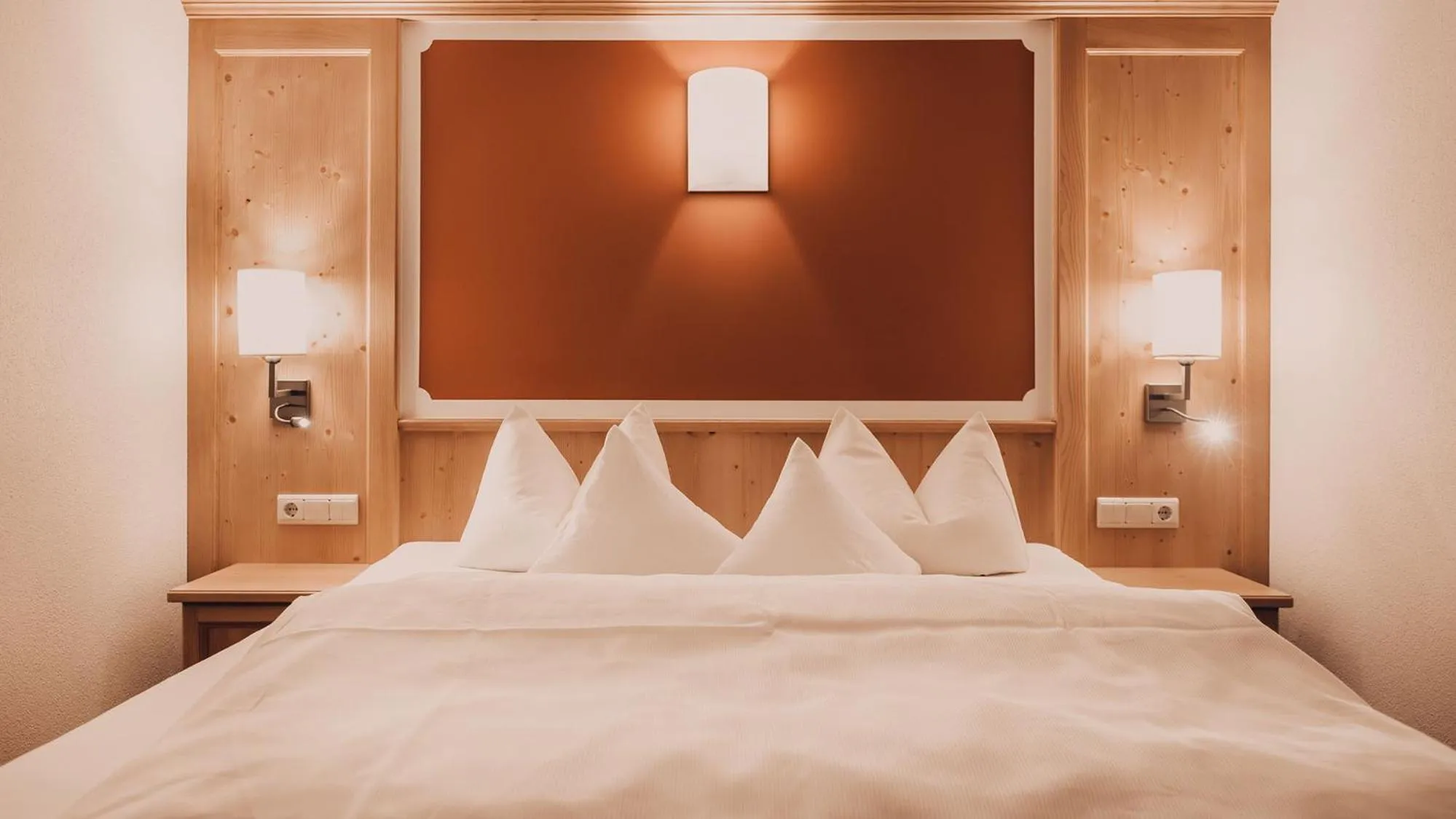 Photo of the whole room, Bed in Hotel Auhof Kappl