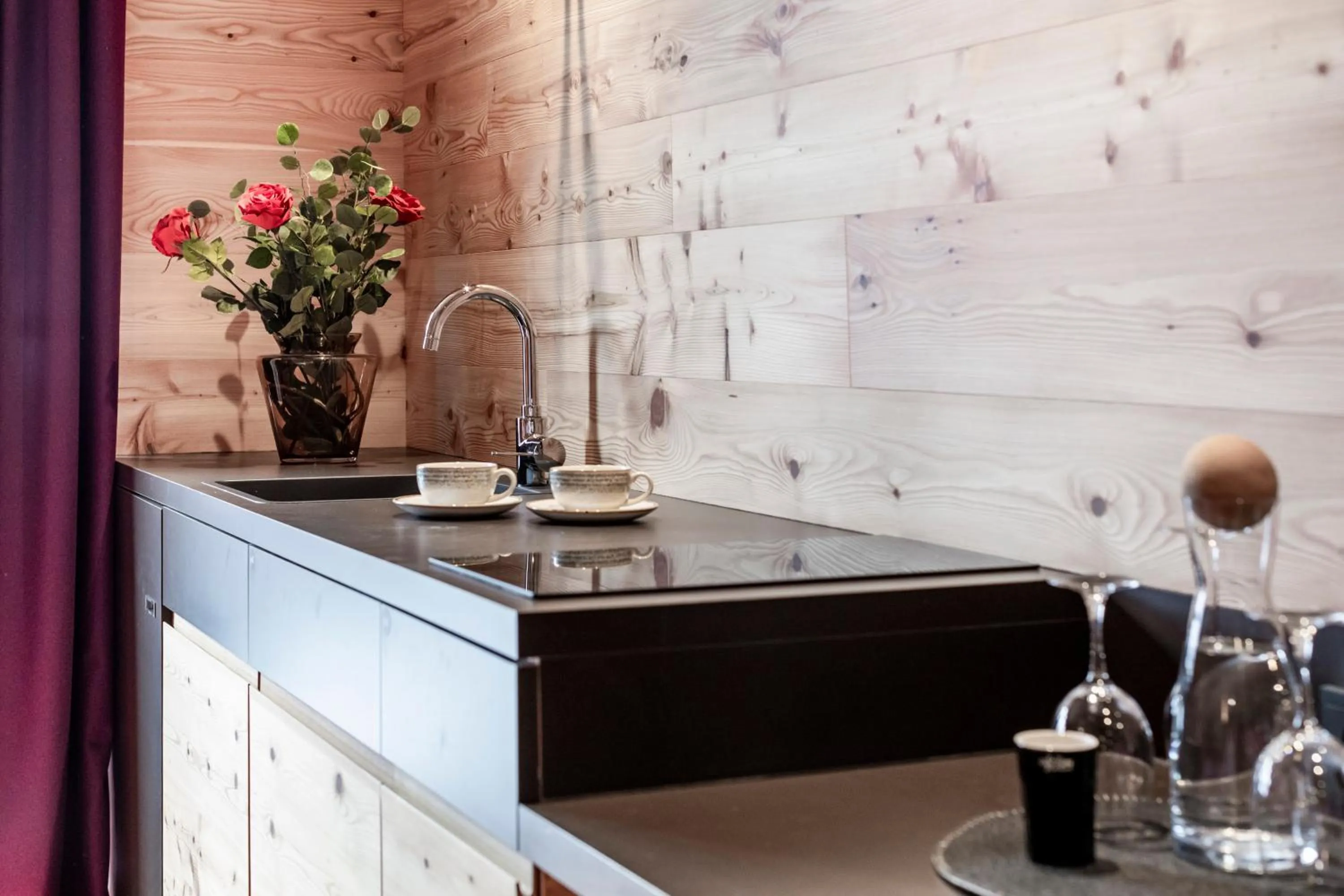 Kitchen or kitchenette in Hotel Jagdschloss Resort