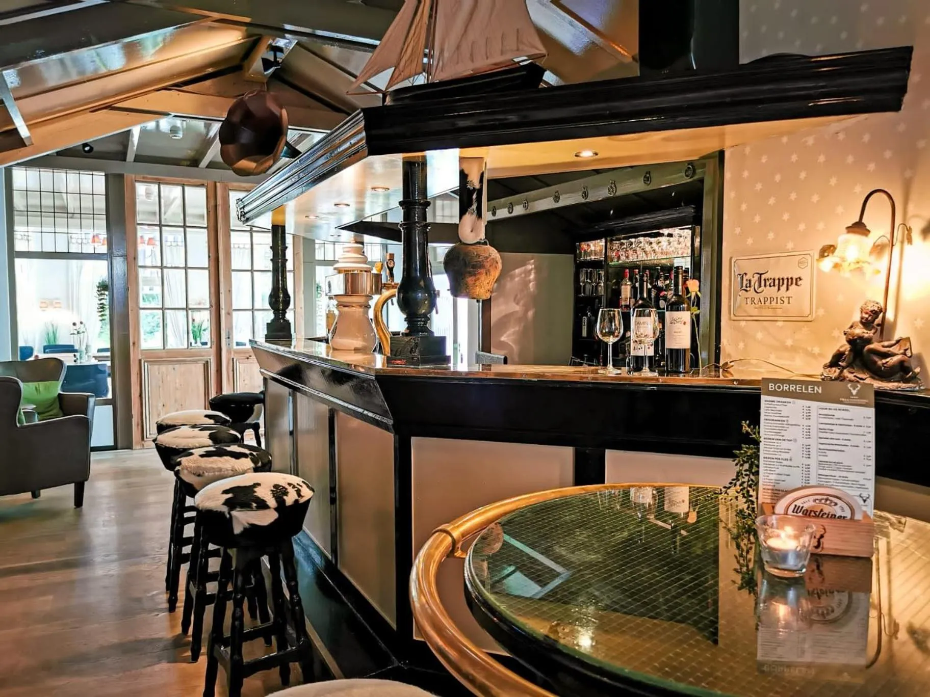 Lounge or bar in Landgoedhotel Villa Vennendal