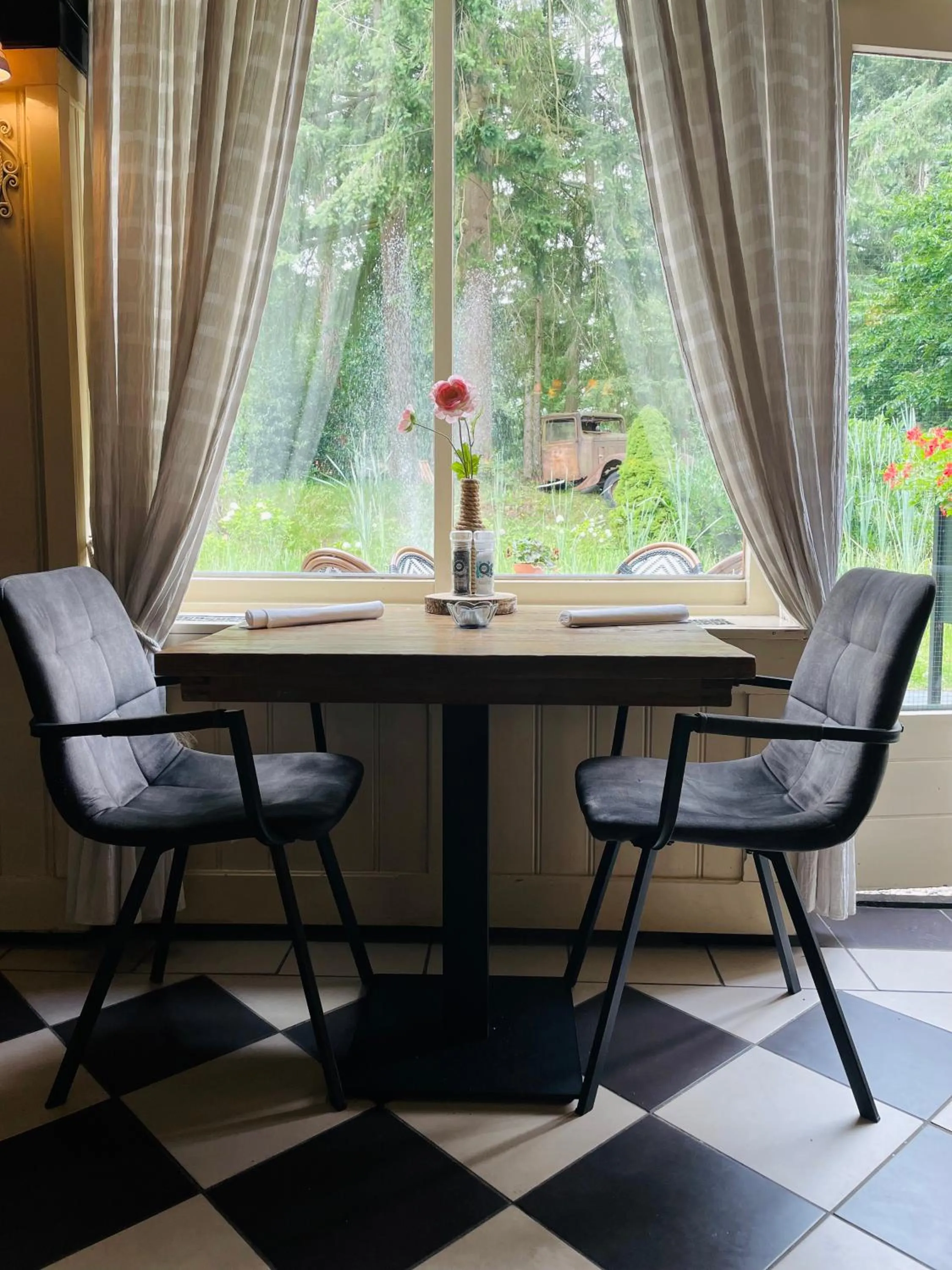 Restaurant/places to eat in Landgoedhotel Villa Vennendal