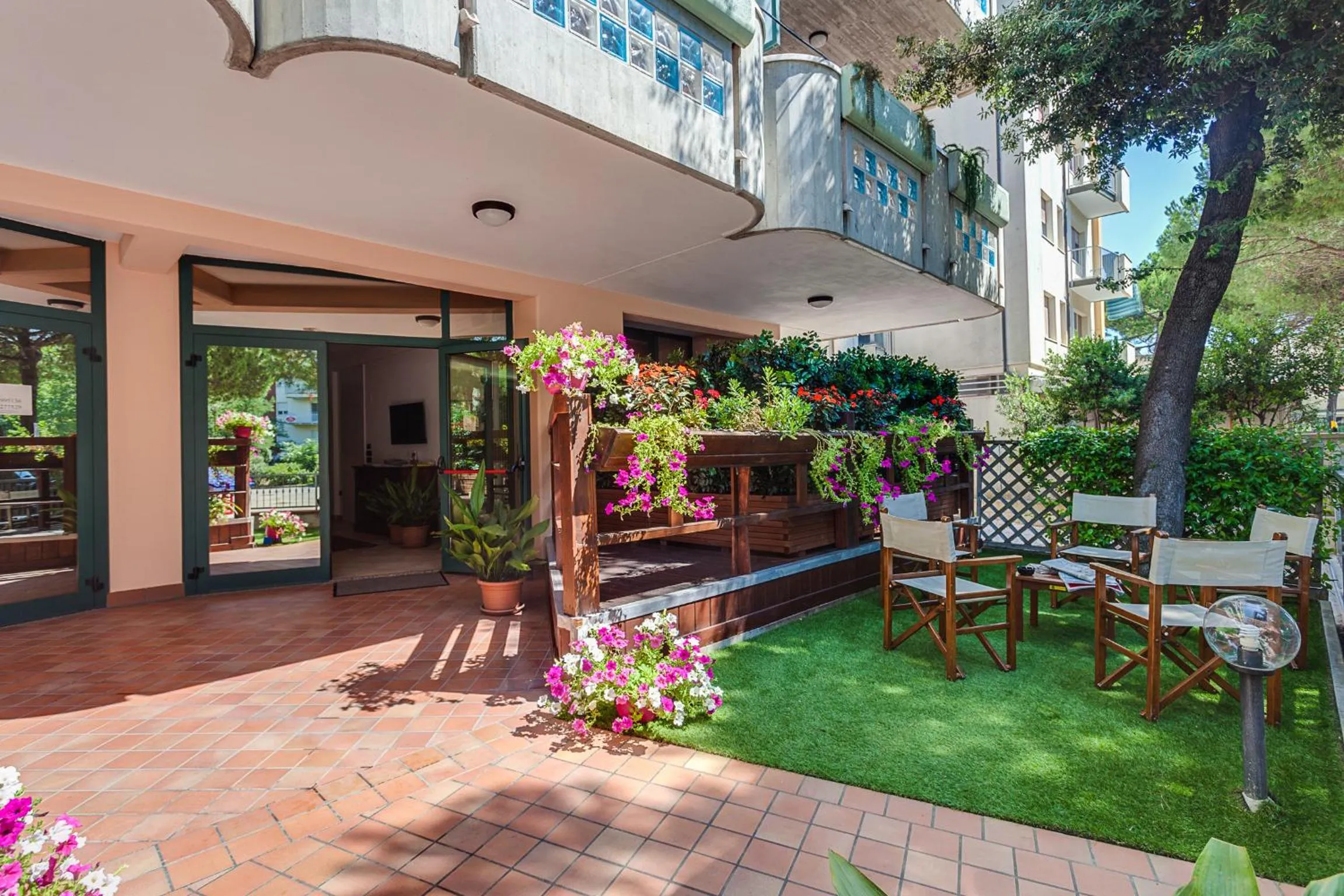 Facade/entrance in Hotel residence Jamaica