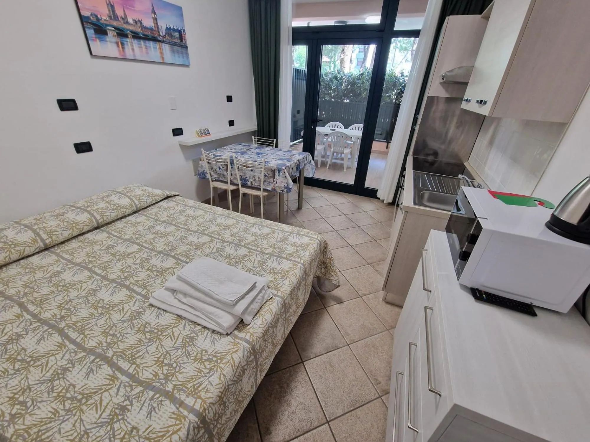 Bed in Hotel residence Jamaica