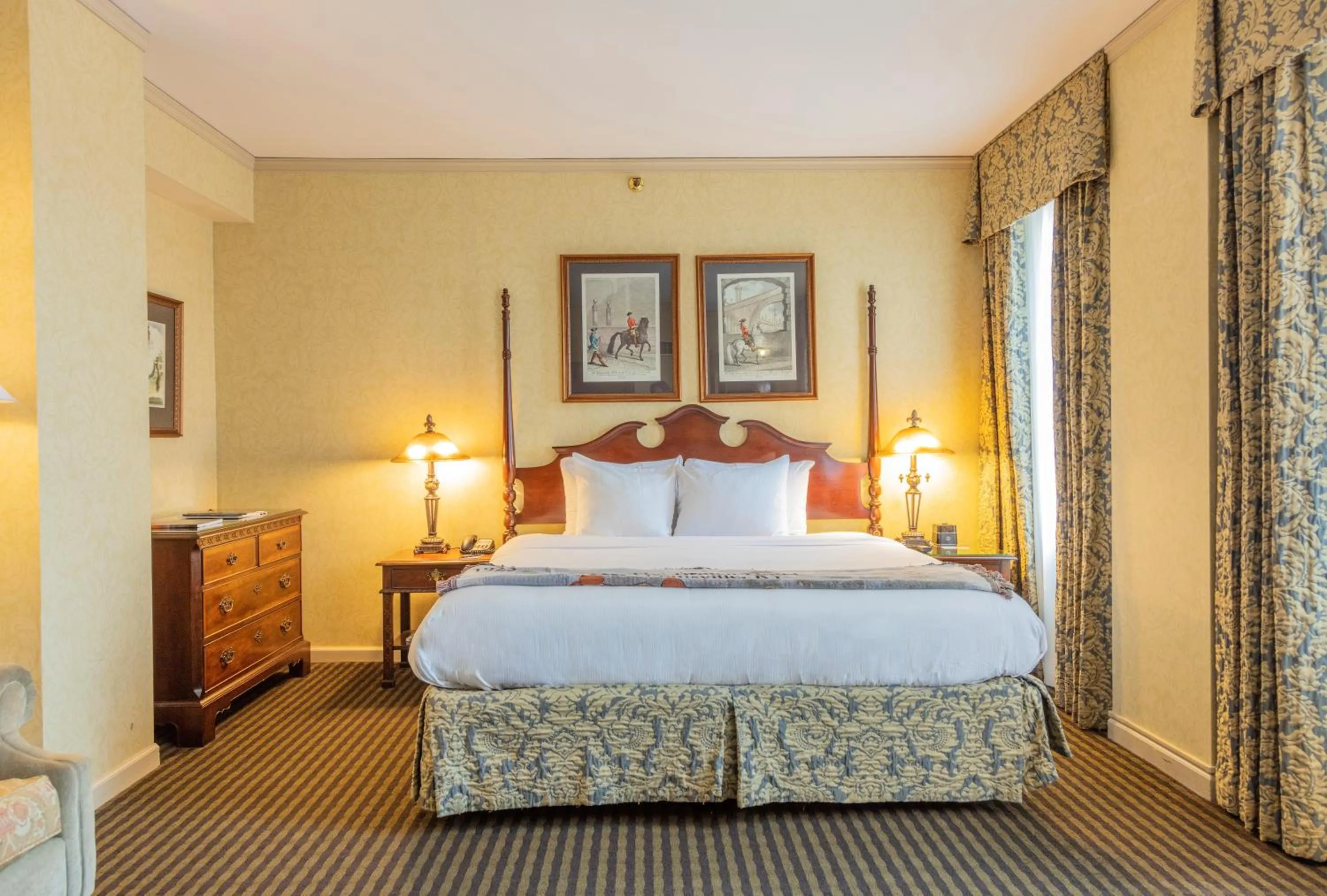 Bedroom, Bed in The Brown Hotel