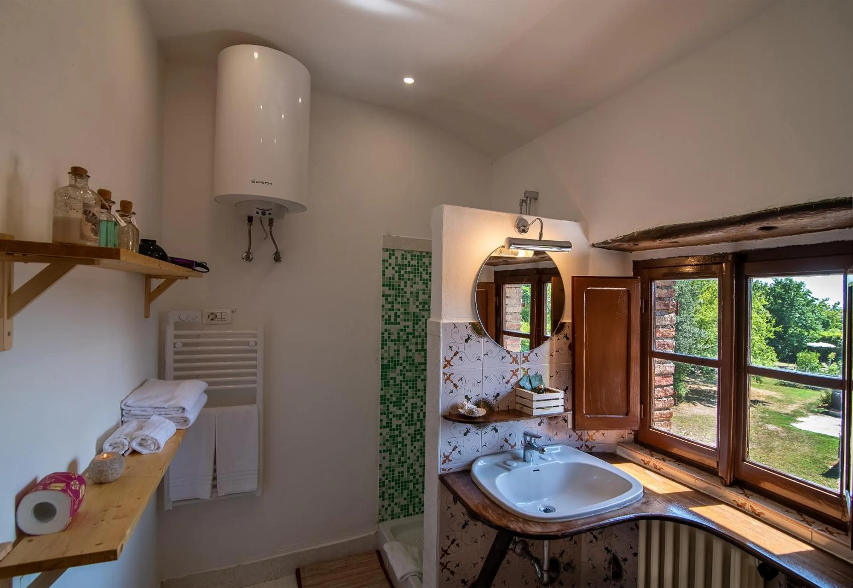 Shower in Monastero San Silvestro