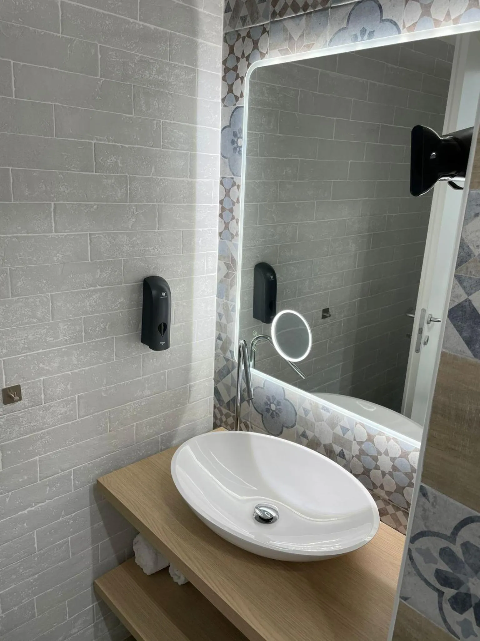 Bathroom in Terrazza Aragon Room and SPA