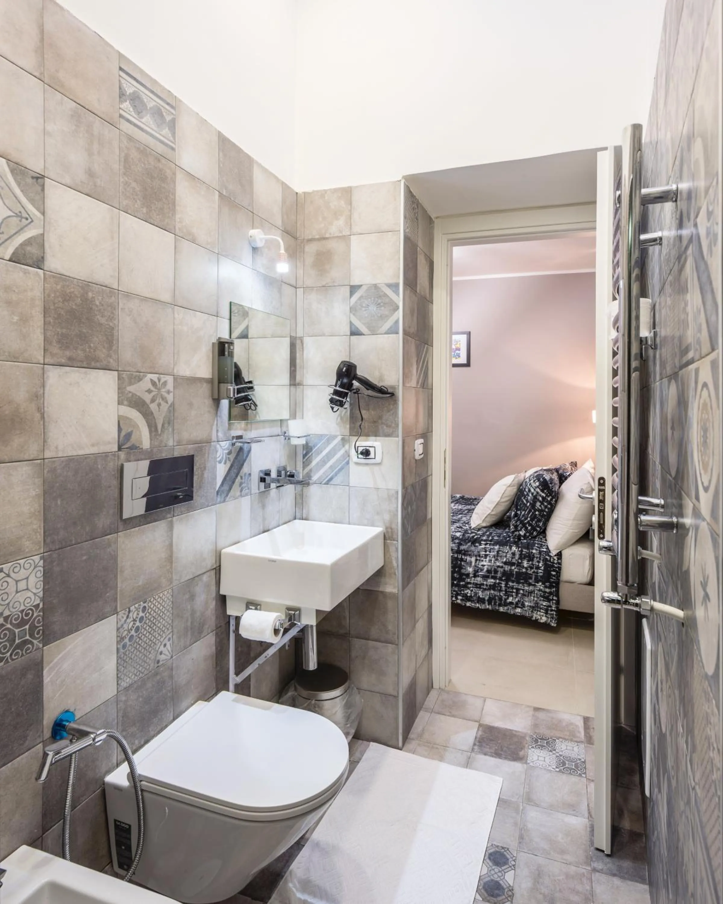 Bathroom, Bed in Terrazza Aragon Room and SPA