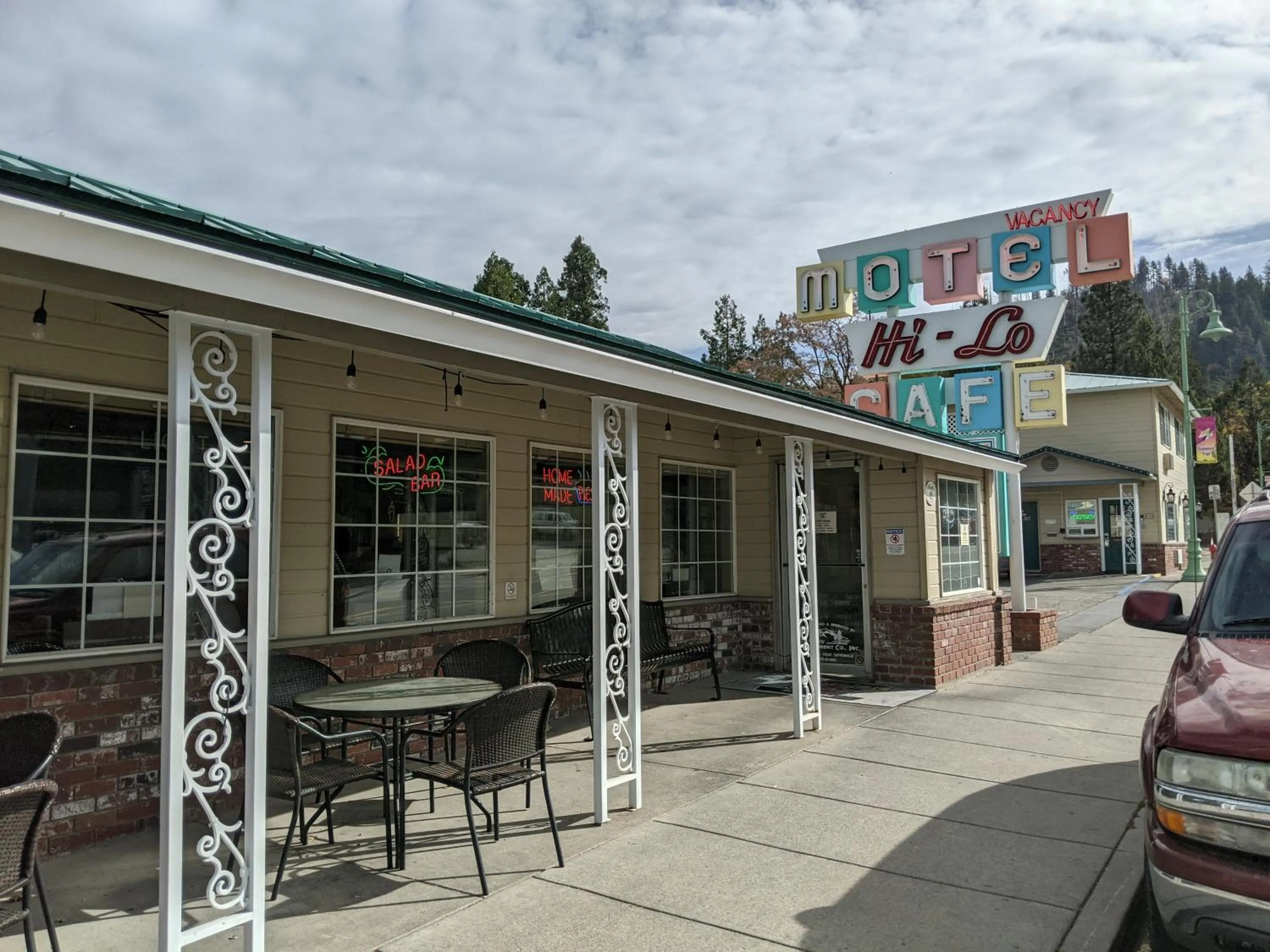 Hi-Lo Motel, Cafe and RV Park Mount Shasta Area