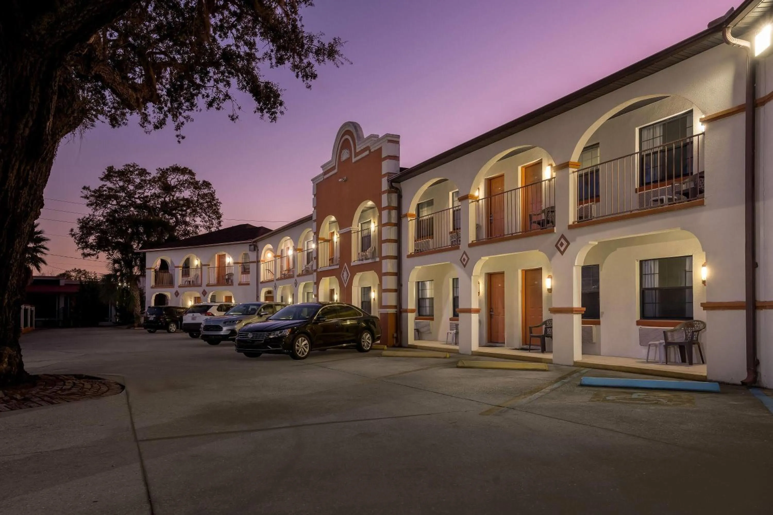 Property building in Travelodge by Wyndham Hotel & Cottages St Augustine - Historic