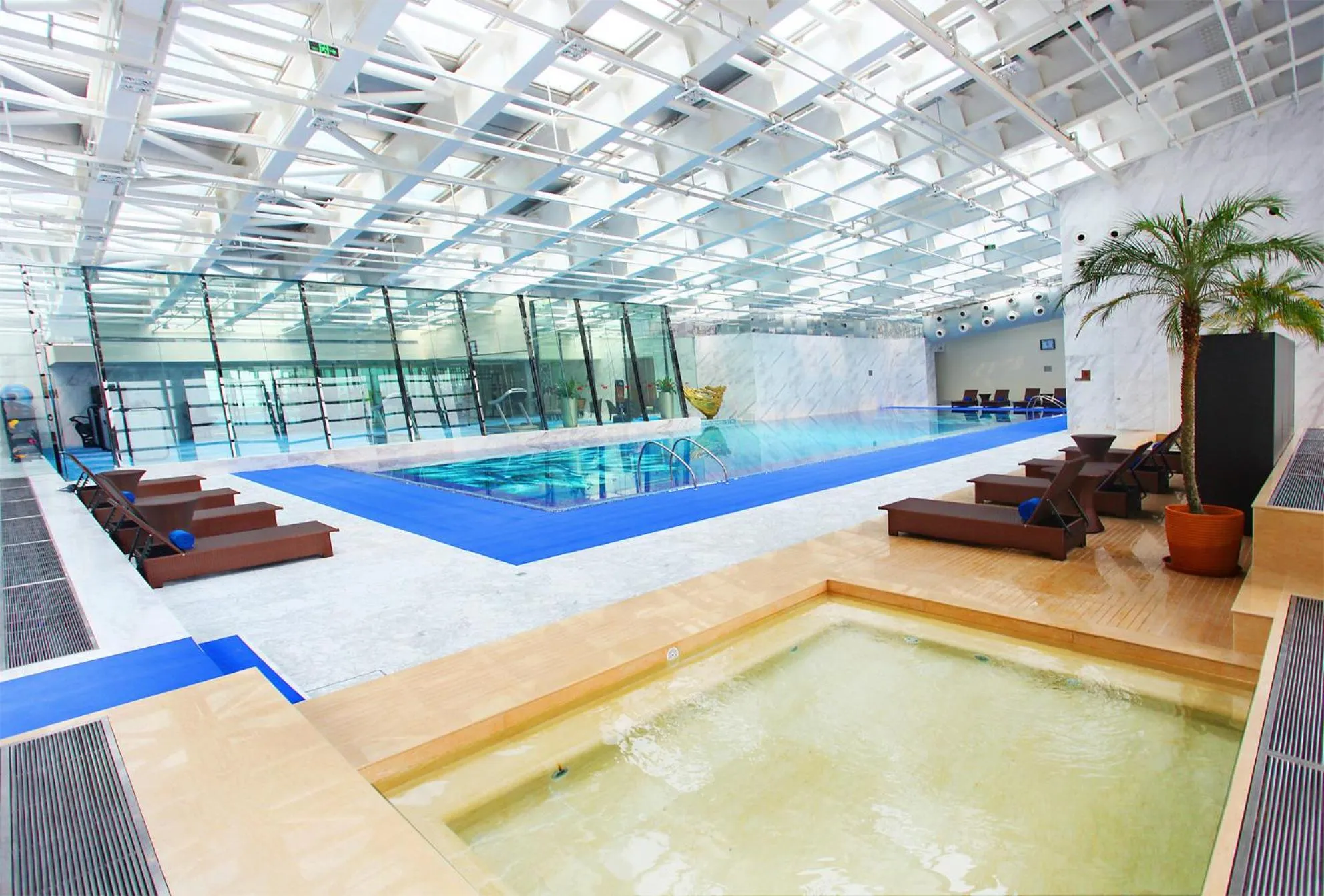 Swimming pool in Crowne Plaza Beijing Chaoyang U-Town by IHG