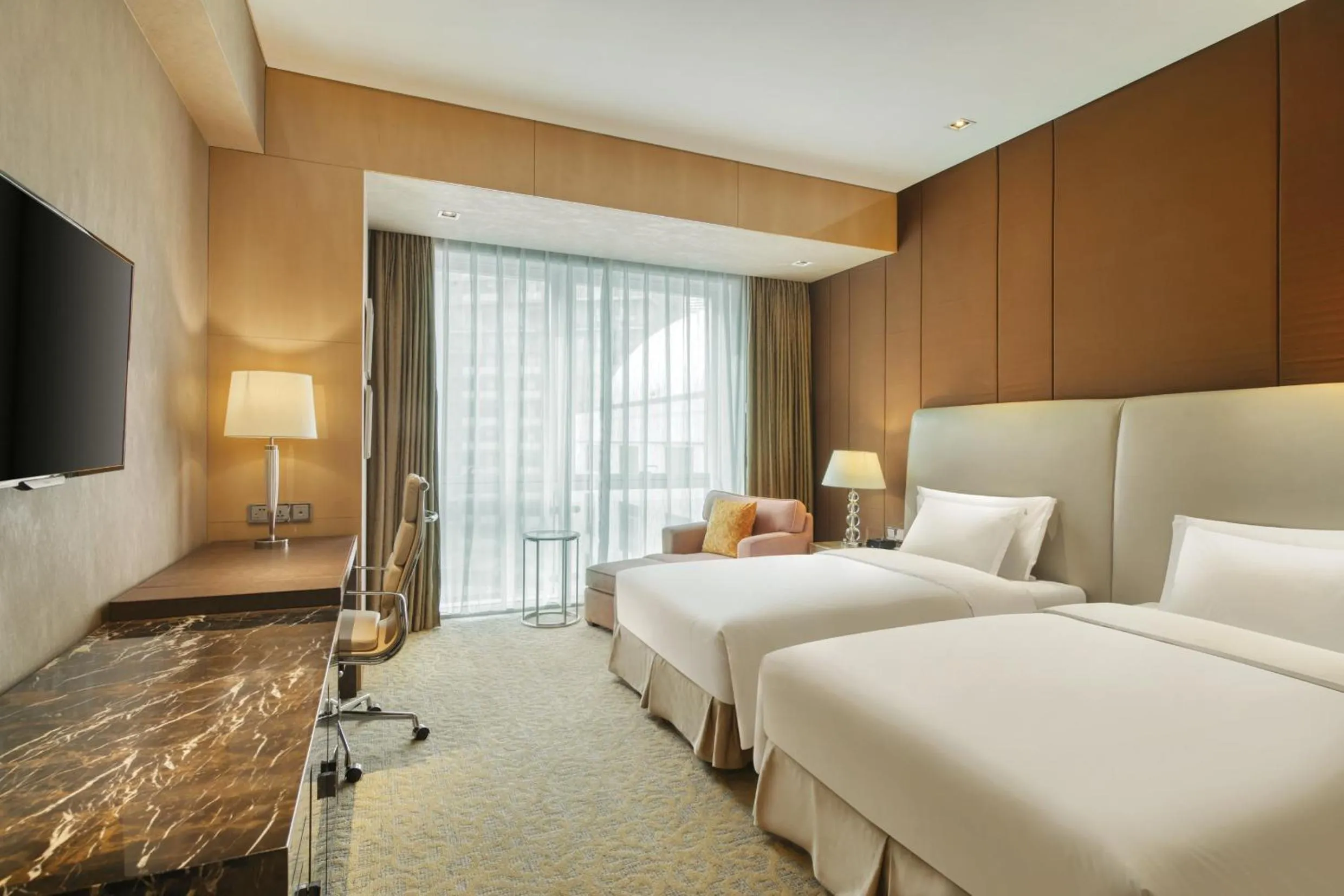 Photo of the whole room, Bed in Crowne Plaza Beijing Chaoyang U-Town by IHG