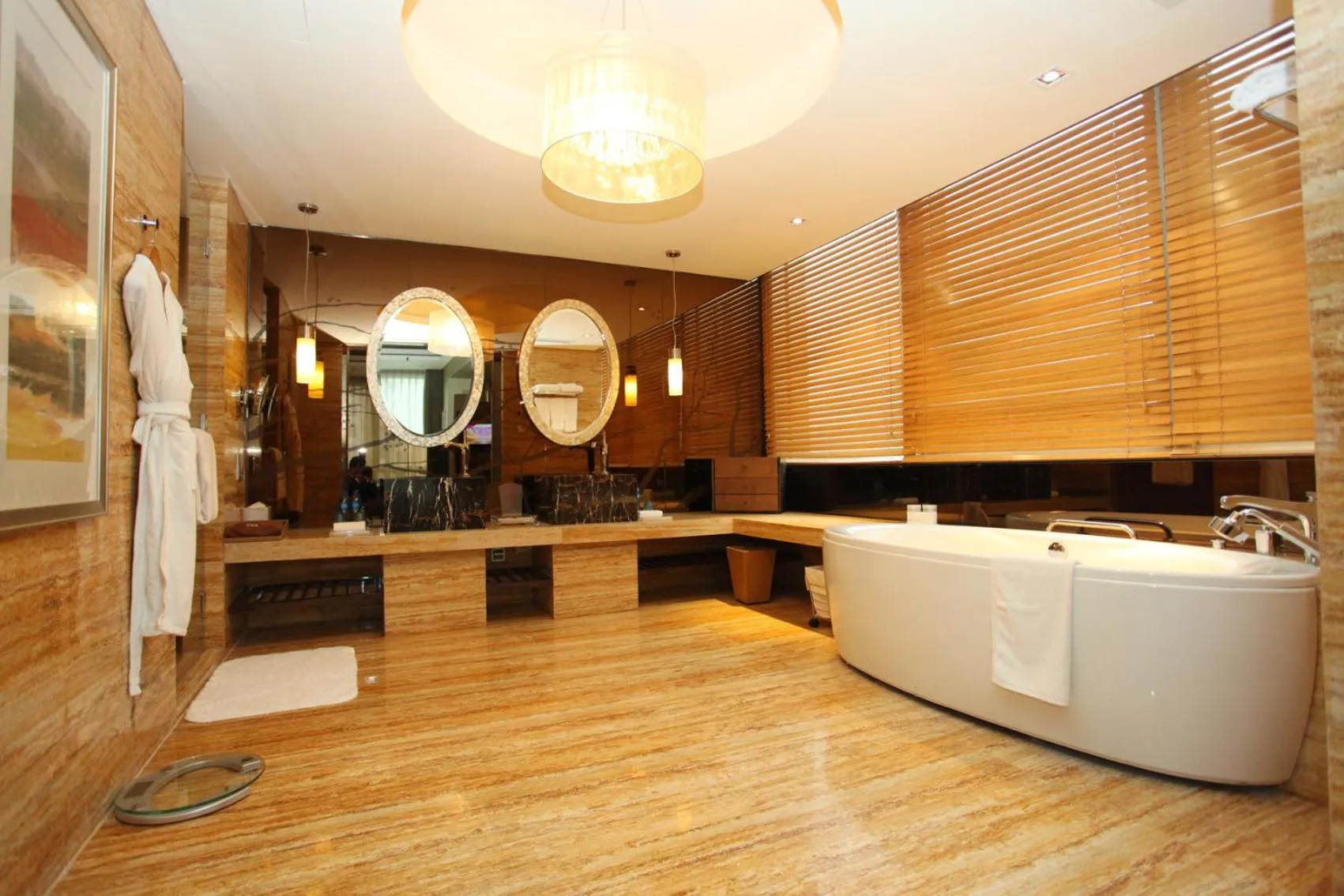 Bathroom in Crowne Plaza Beijing Chaoyang U-Town by IHG