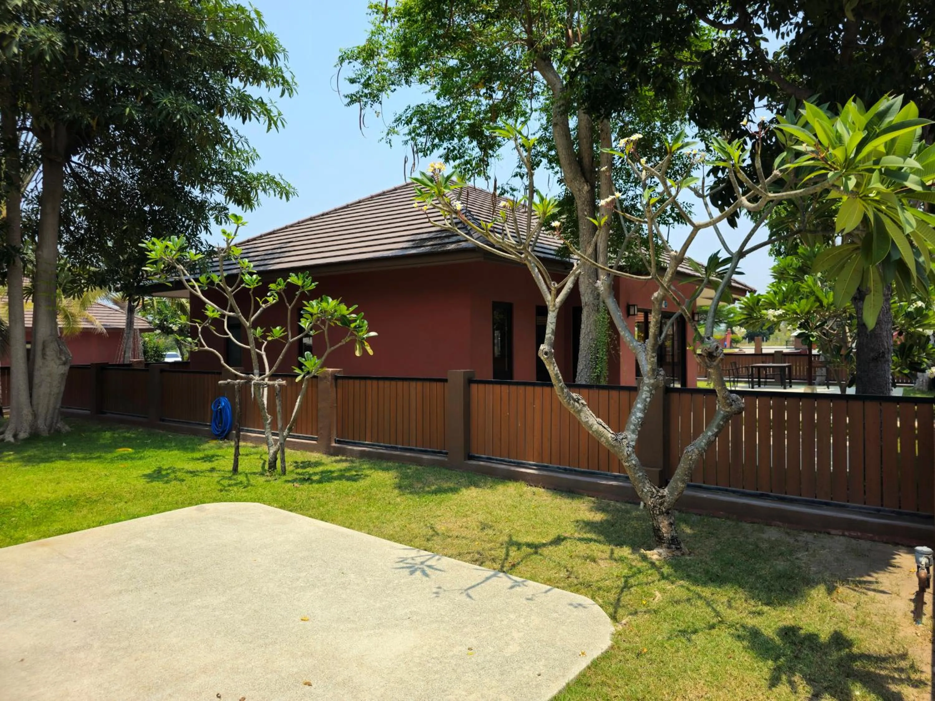 Garden in Baan Mesuk Hua Hin Spa and Resort