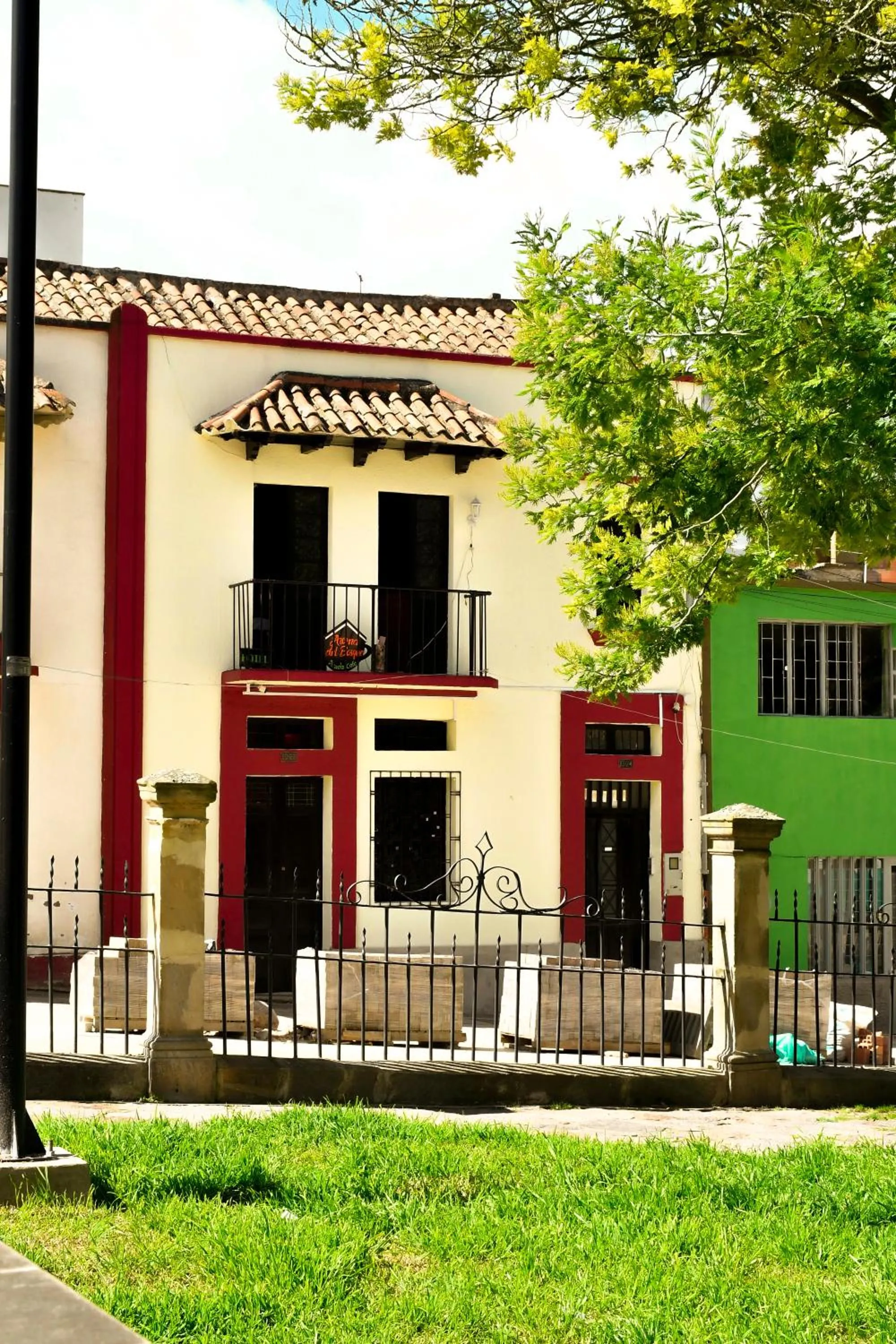 Facade/entrance, Property Building in Hotel Aroma del Bosque Posada Cafe