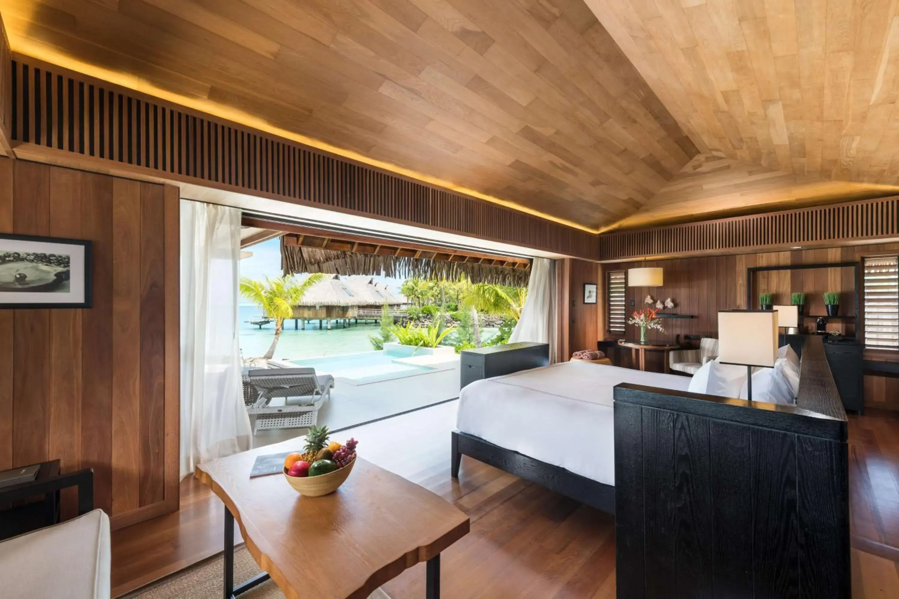 King Beach Pool Villa in Conrad Bora Bora Nui King Beach Pool Villa in Conrad Bora Bora Nui