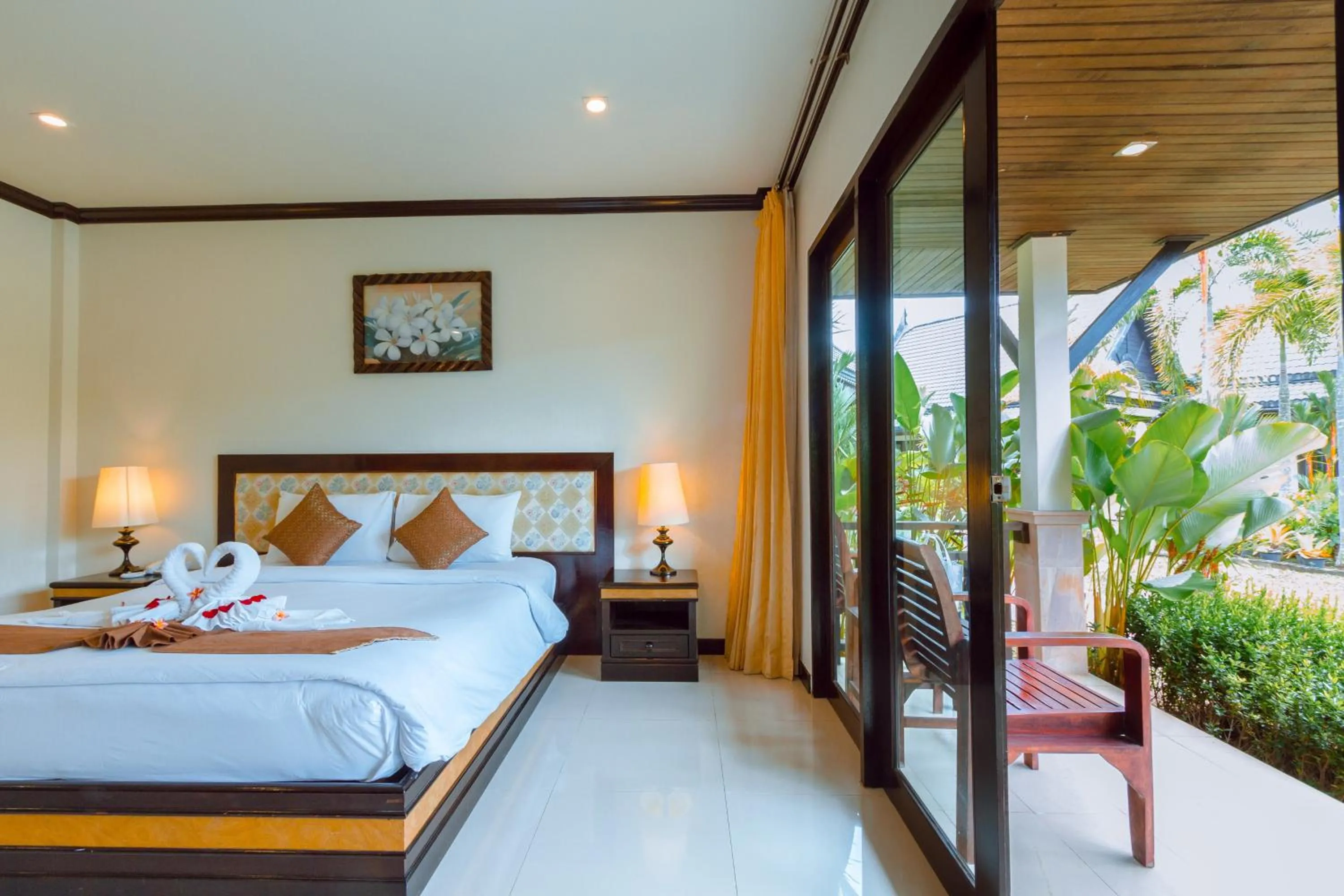 Photo of the whole room, Bed in Airport Resort Phuket