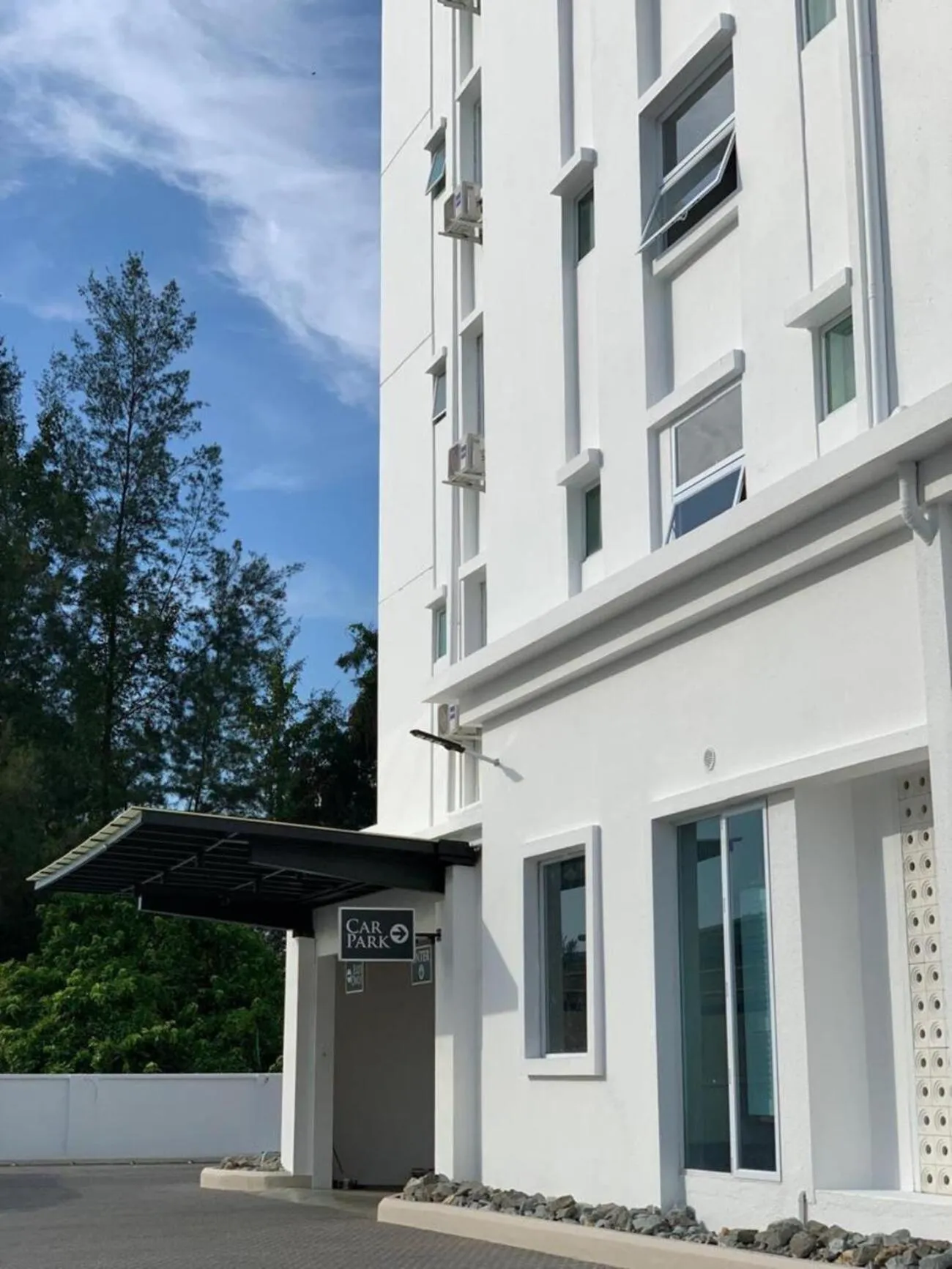 Parking in Blanco Apartment Hotel