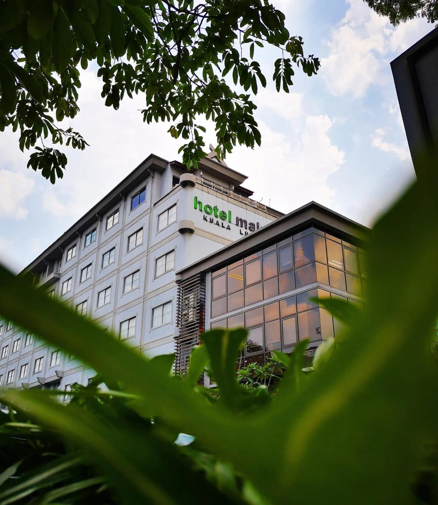 Facade/entrance in Hotel Maluri