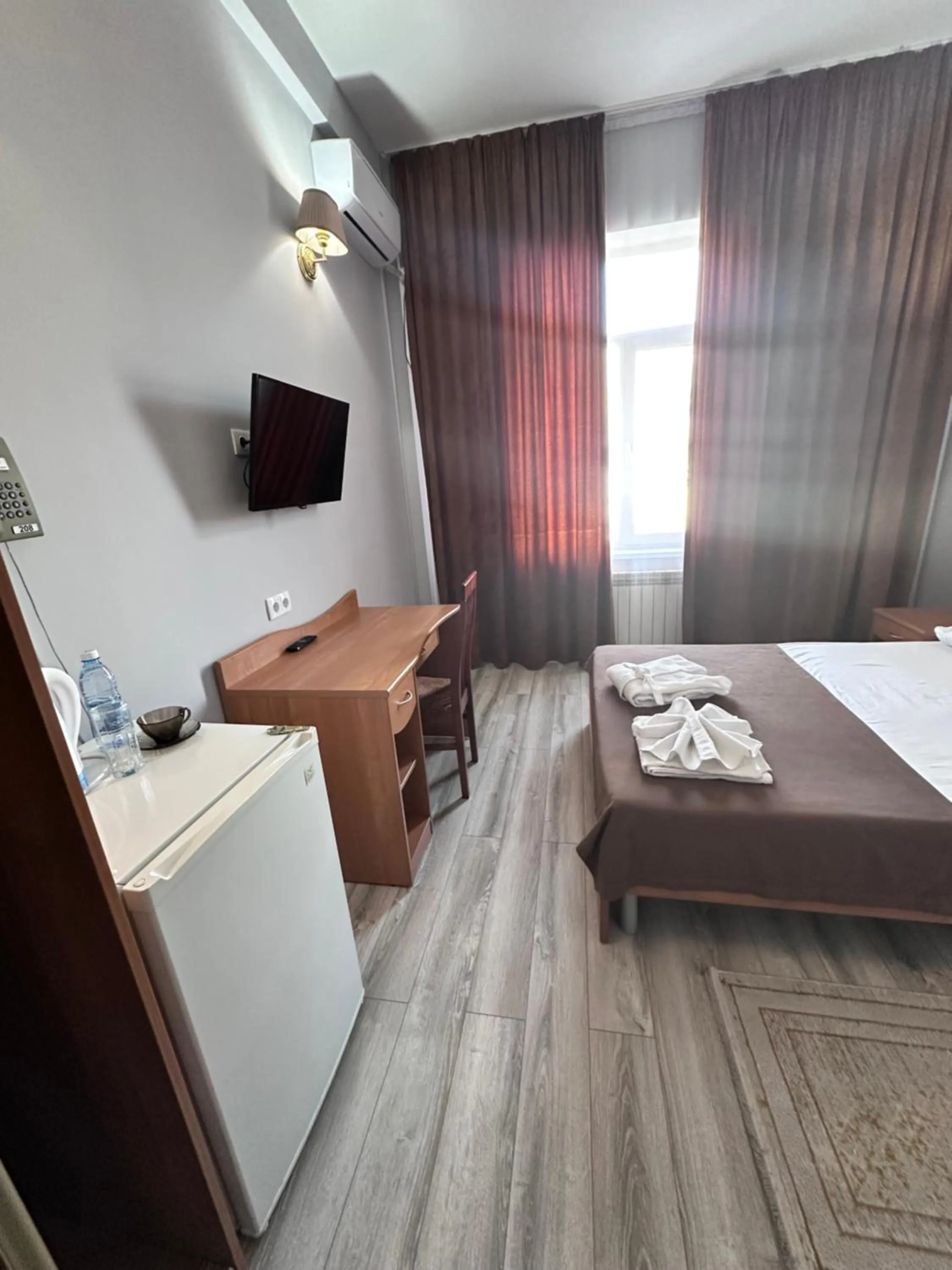 Bed in Victoria Palace