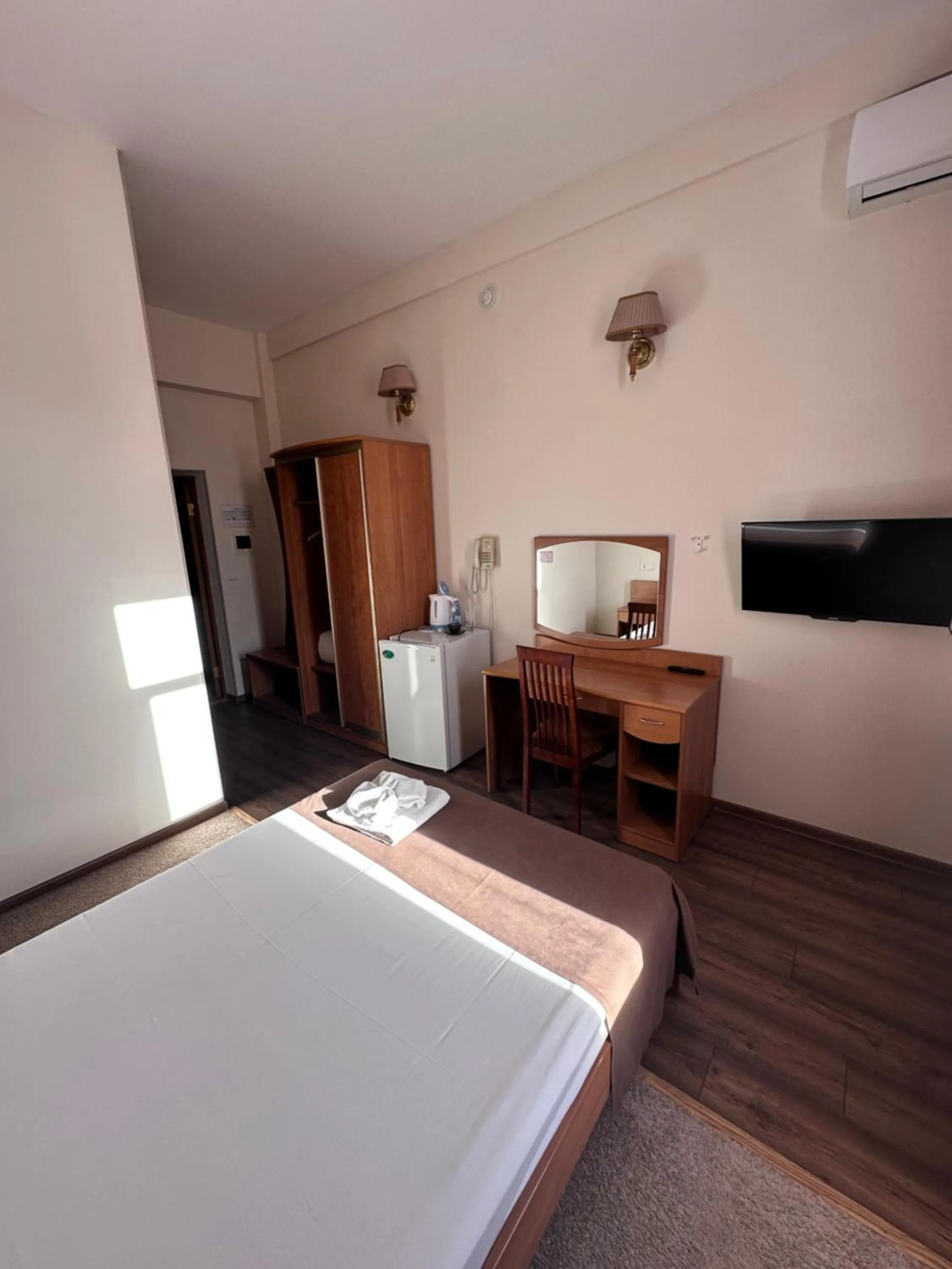 Bed in Victoria Palace