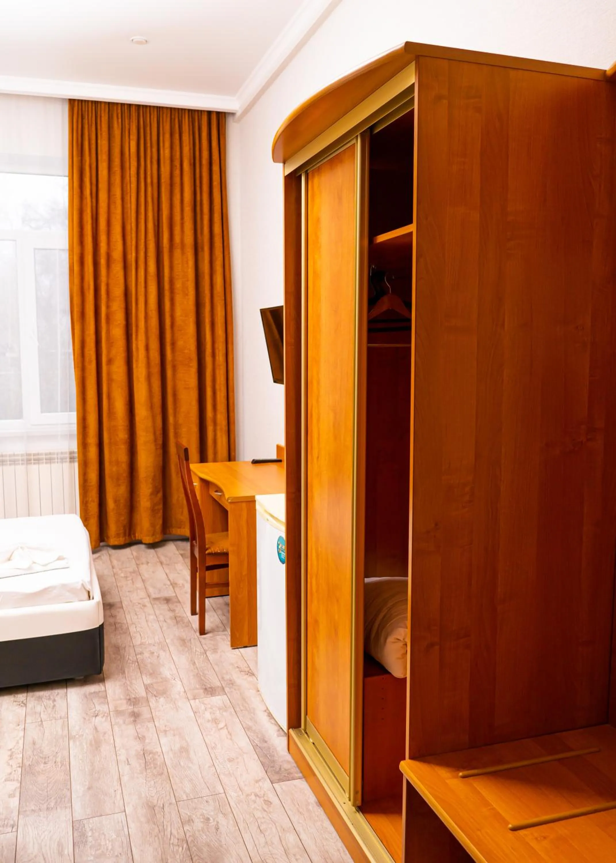 Bed in Victoria Palace