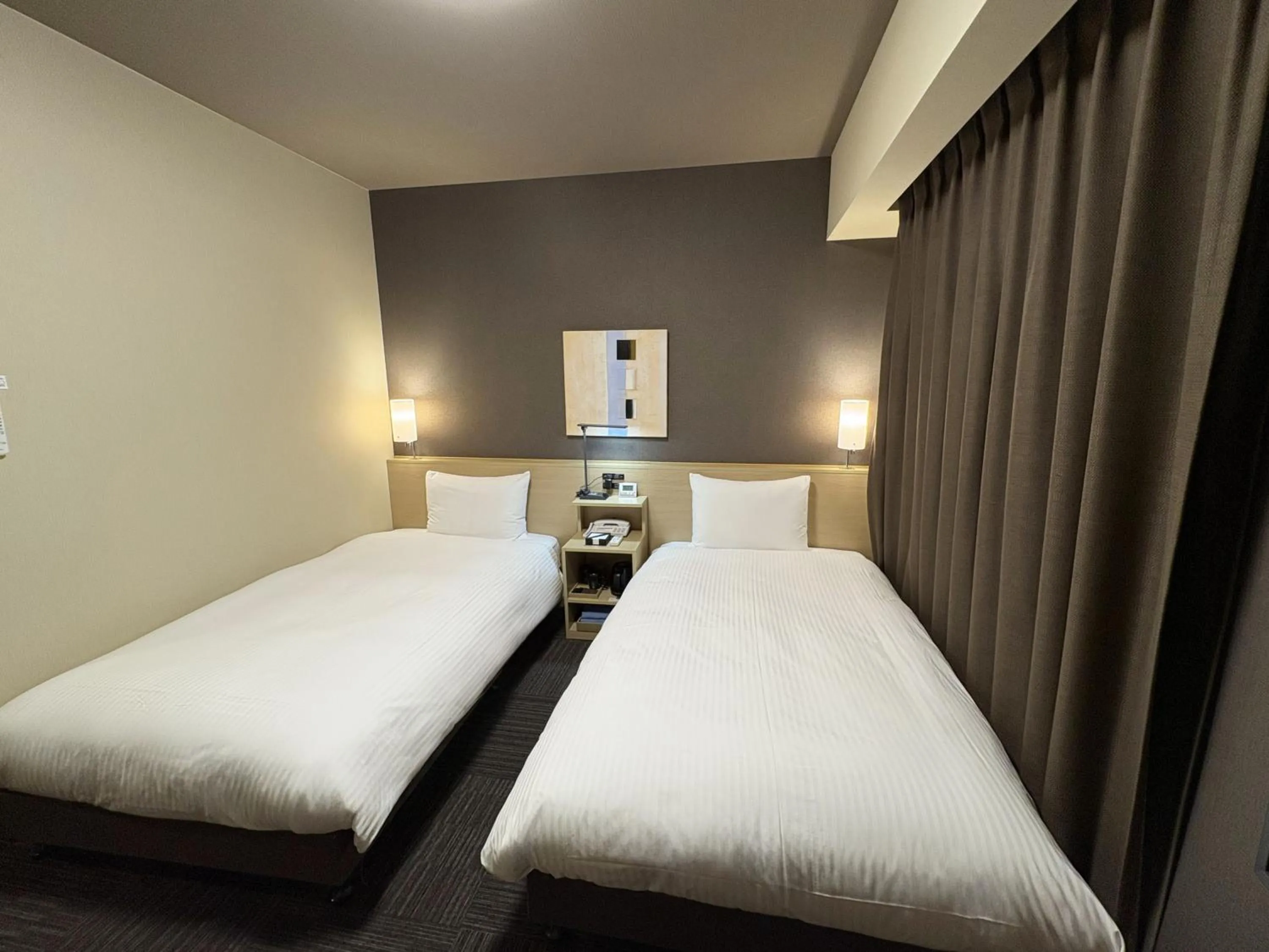 Photo of the whole room, Bed in Hotel Route-inn Utsunomiya Yuinomori -Lightline Yuinomori Nishi Ekimae-