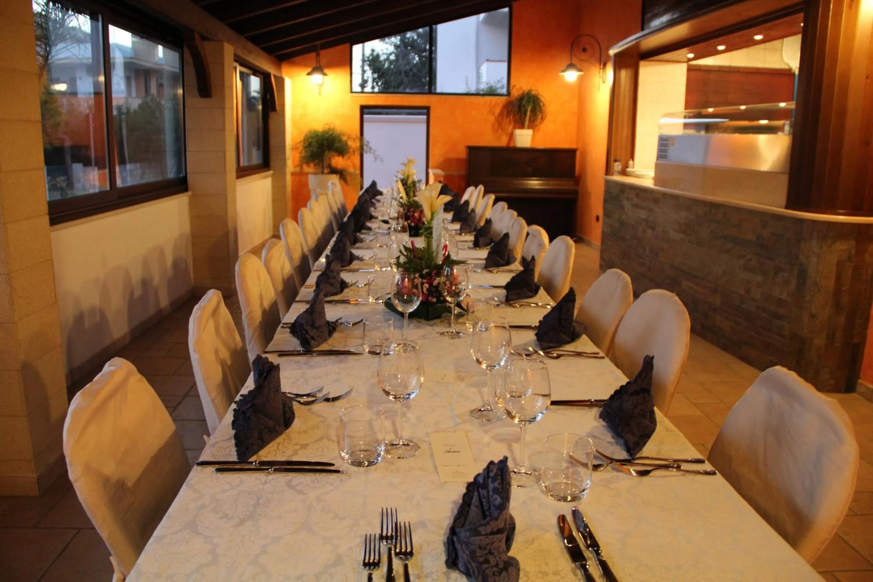 Restaurant/places to eat in Hotel Risberg