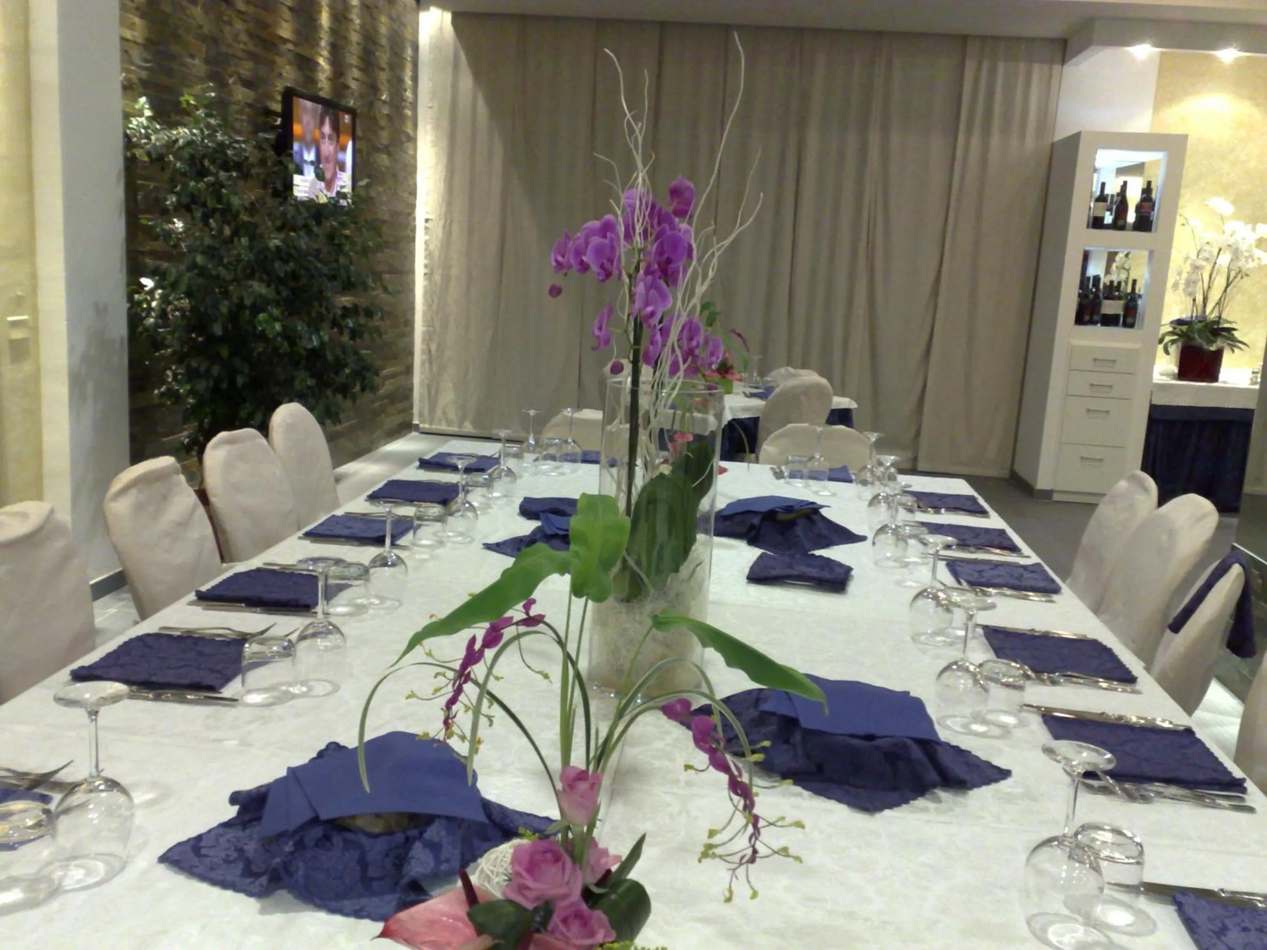 Restaurant/places to eat in Hotel Risberg