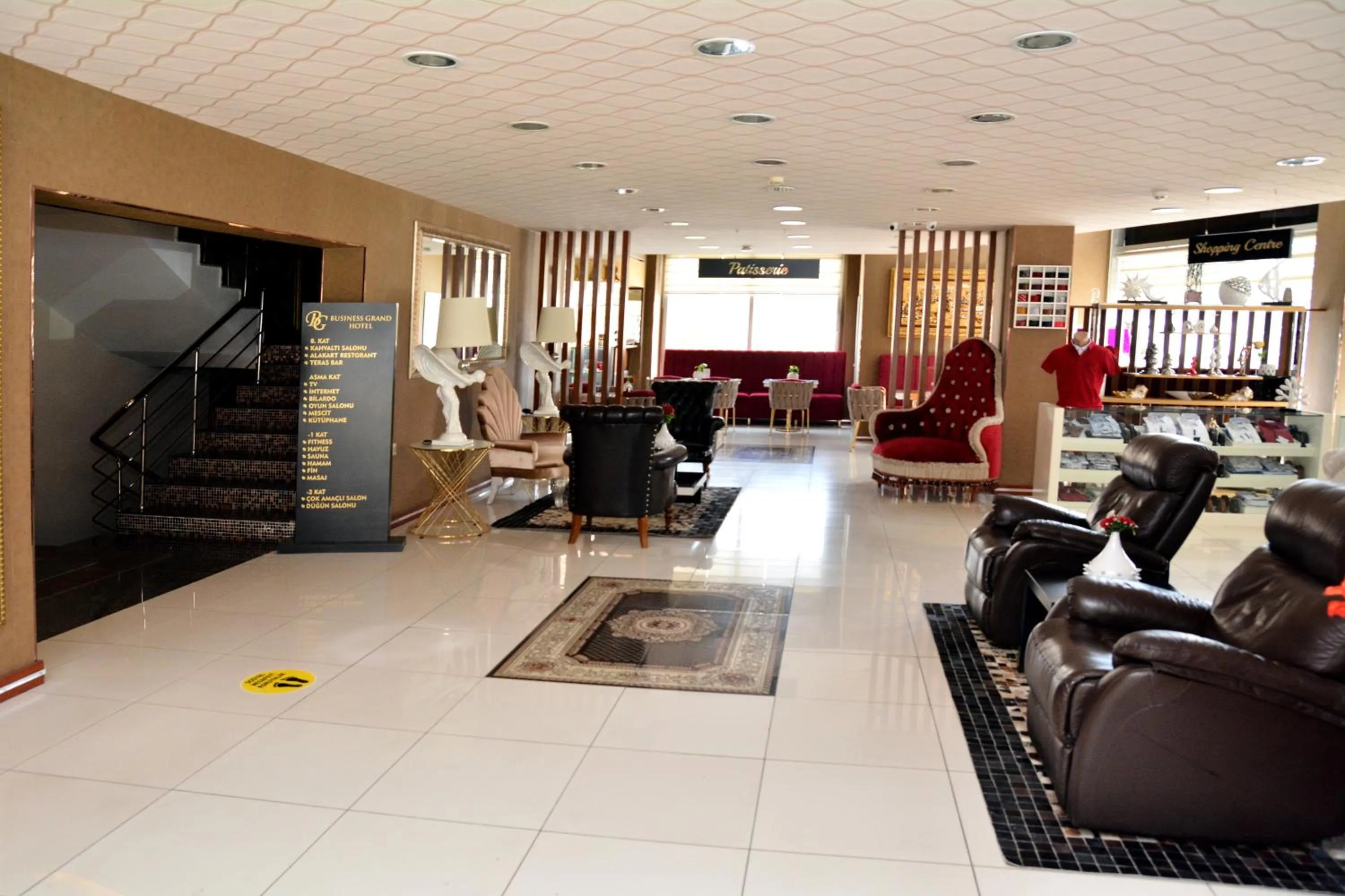 Lobby or reception in Business Grand Hotel