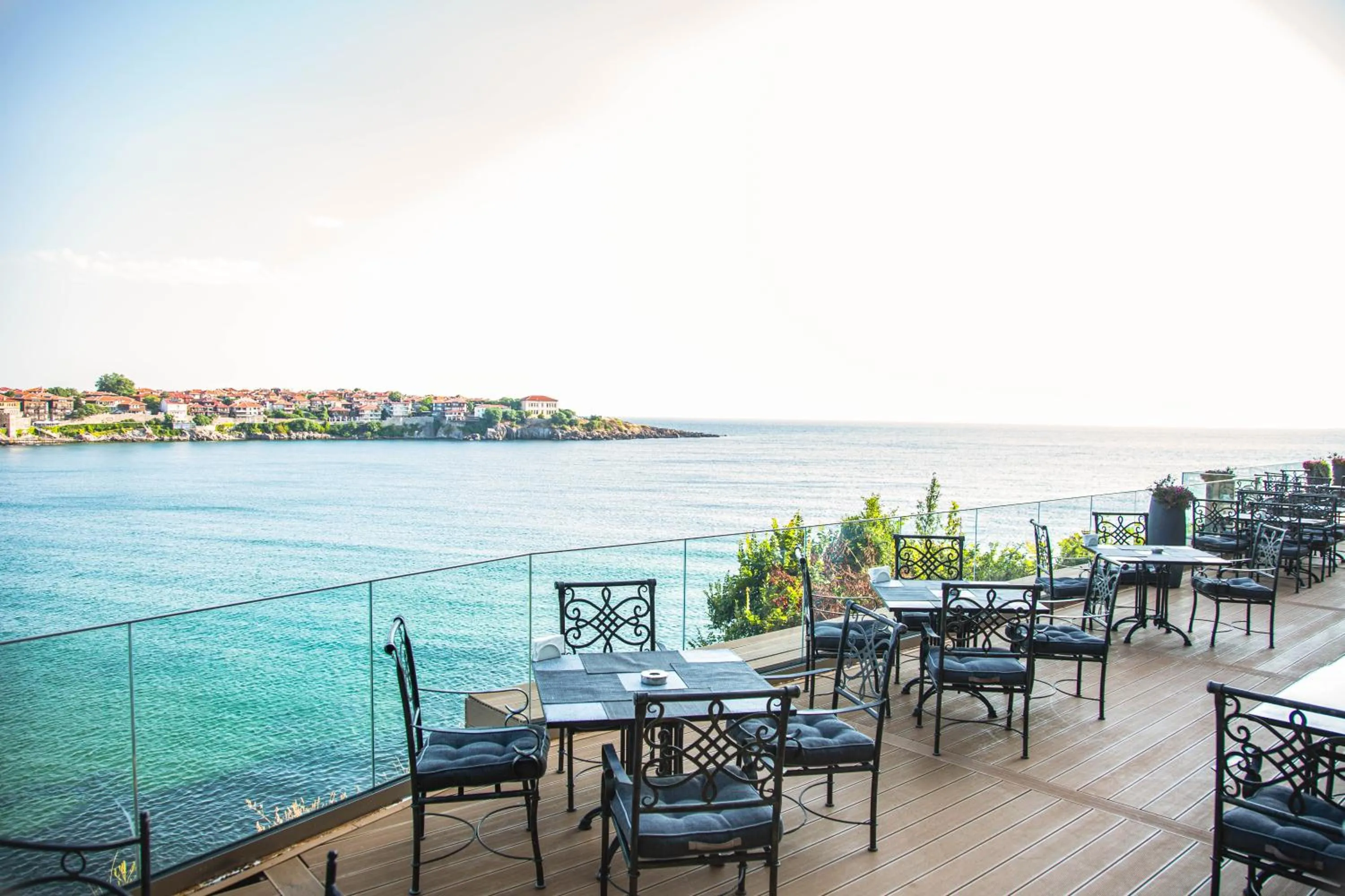 Restaurant/places to eat in Hotel Antea - By The Sea