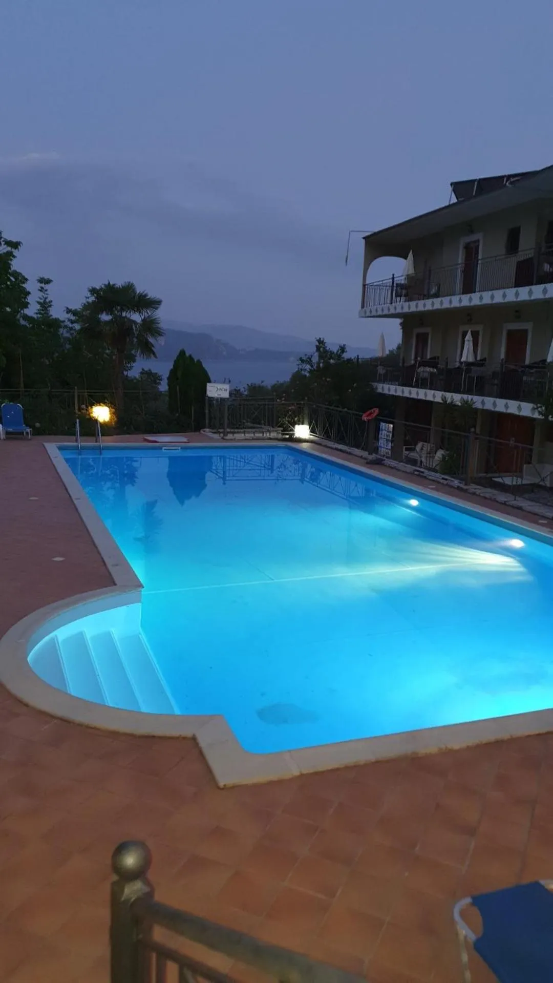 Swimming pool in Bella Vista Hotel Studios & Apartments