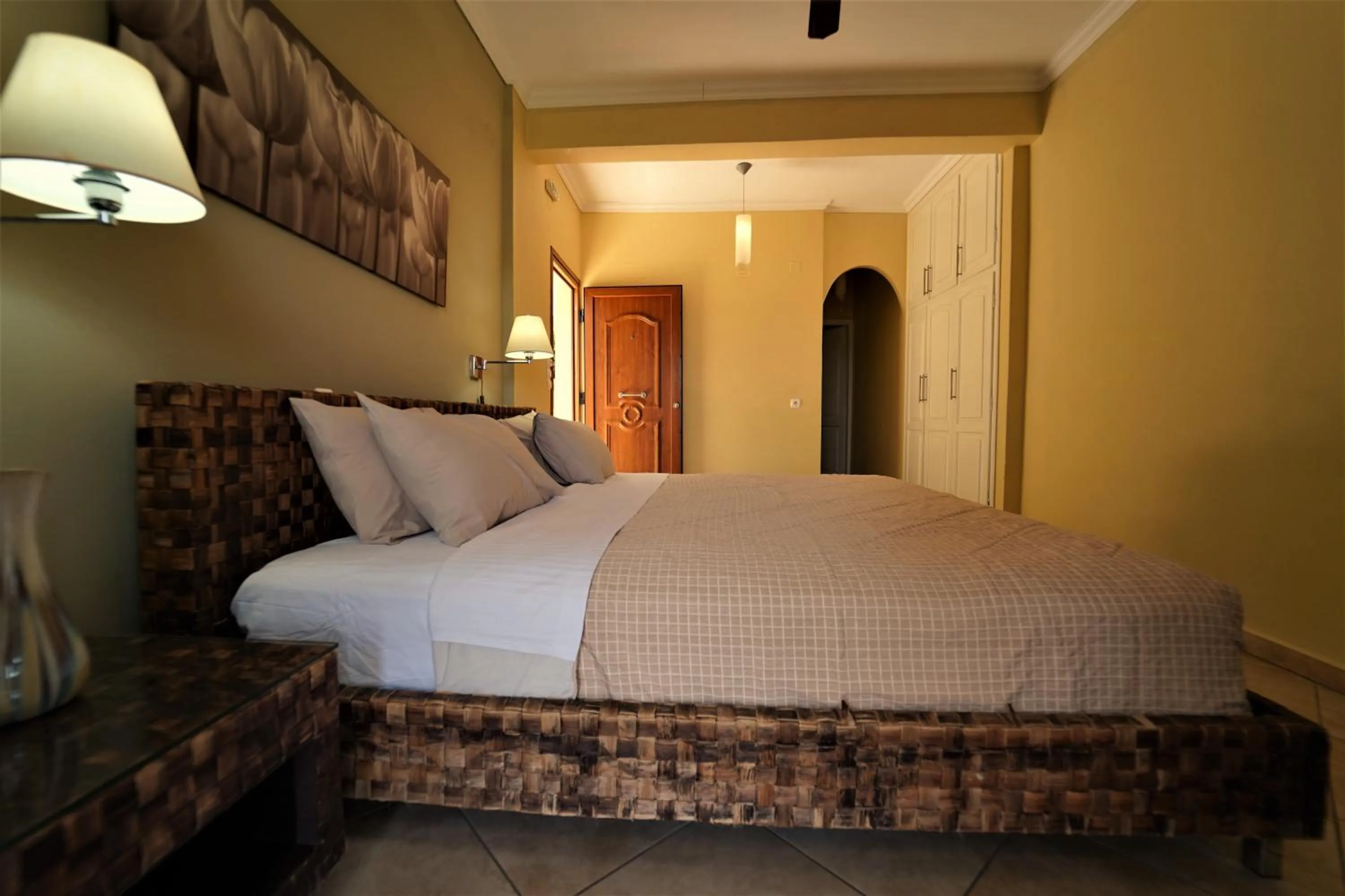 Bedroom, Bed in Bella Vista Hotel Studios & Apartments