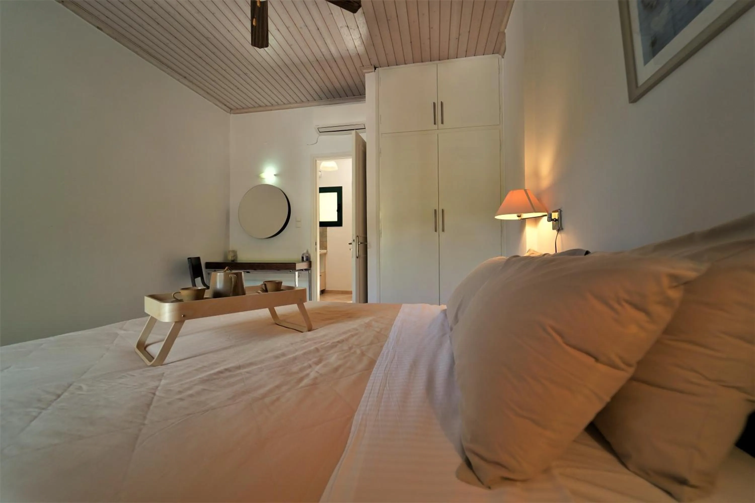 Bedroom, Bed in Bella Vista Hotel Studios & Apartments