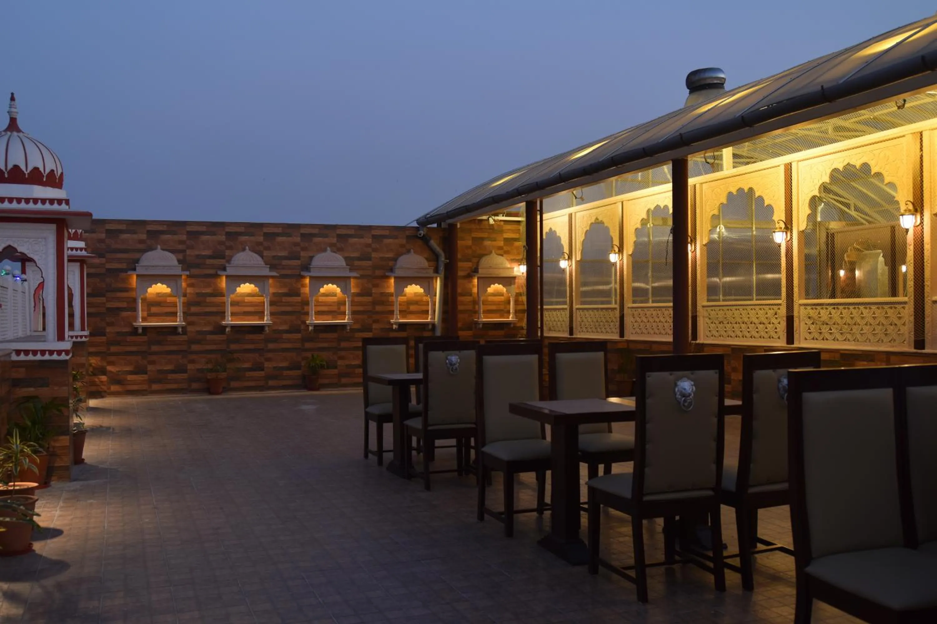 Restaurant/places to eat in Jaipur Hotel New - Heritage Hotel