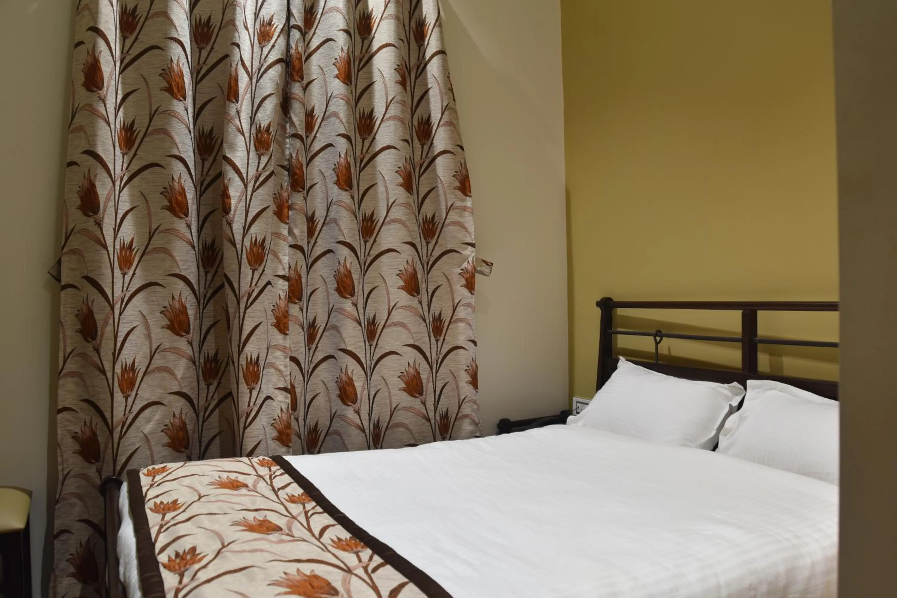 Bed in Jaipur Hotel New - Heritage Hotel