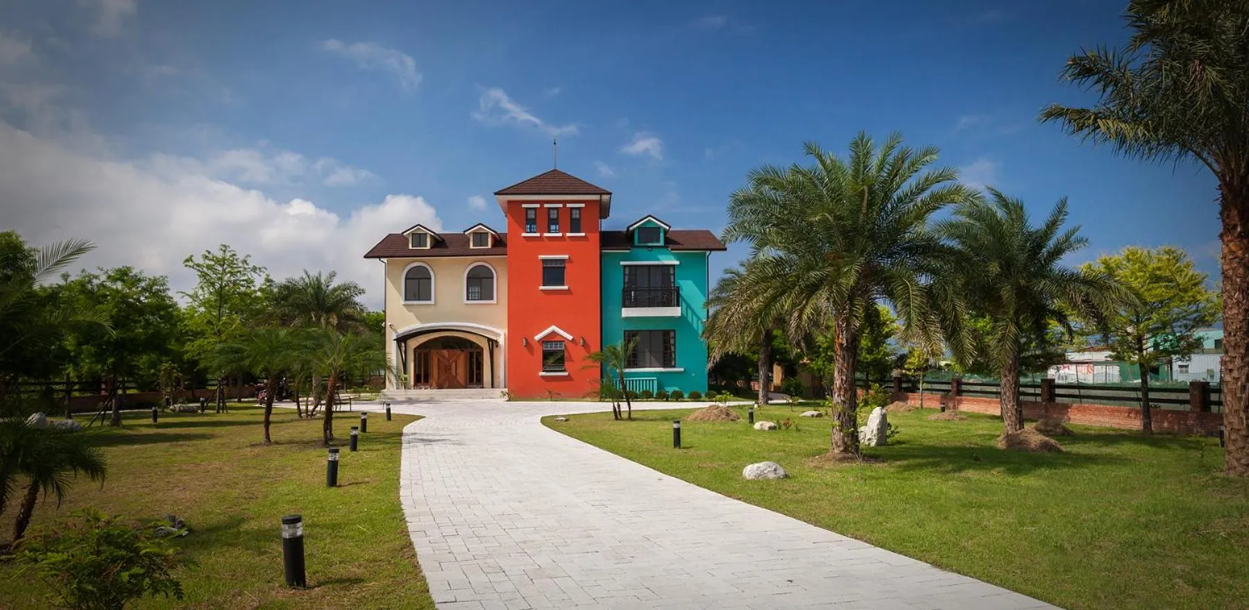 Facade/entrance in Forest B&B