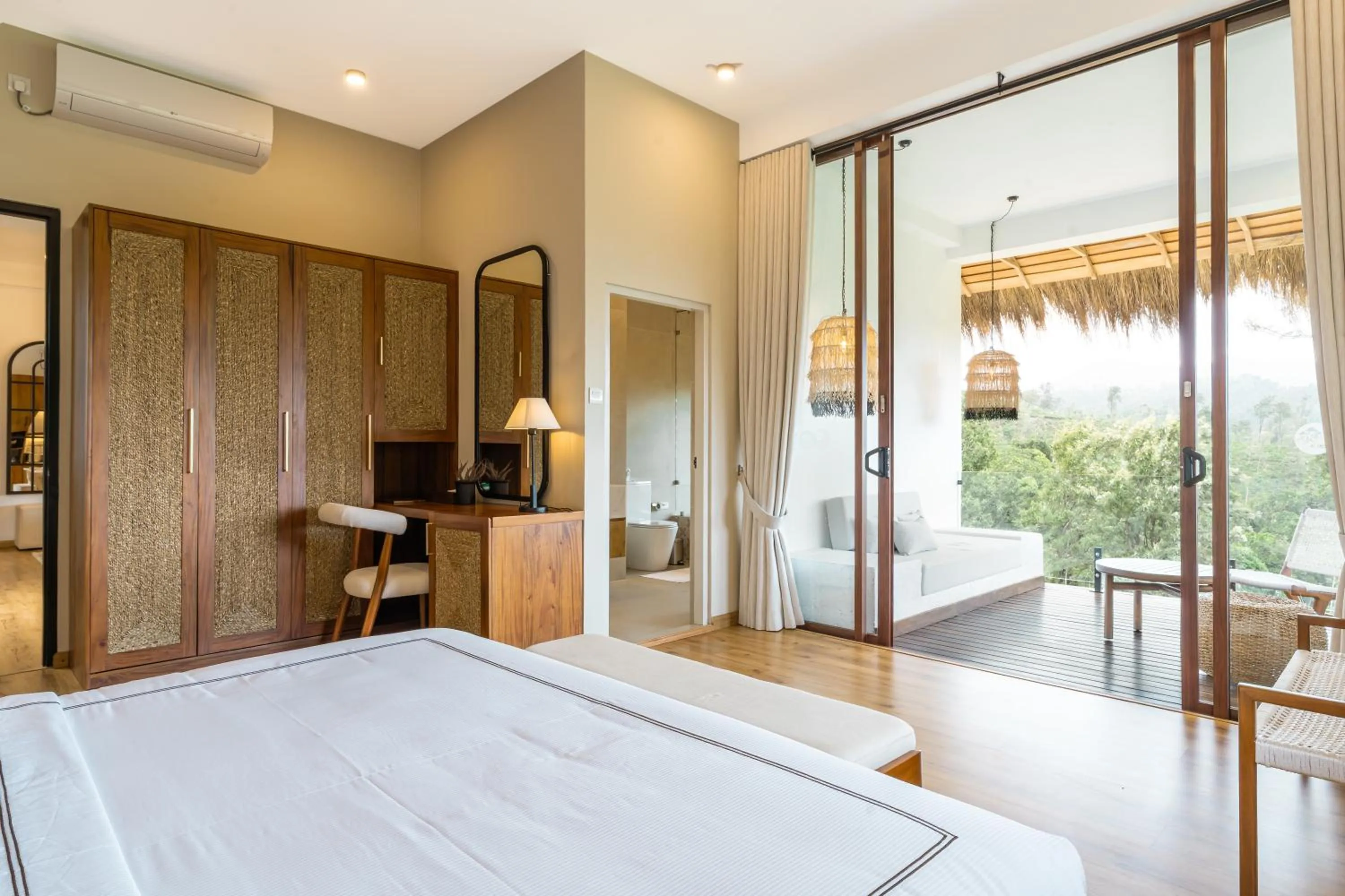 Bed in 98 Acres Resort & Spa