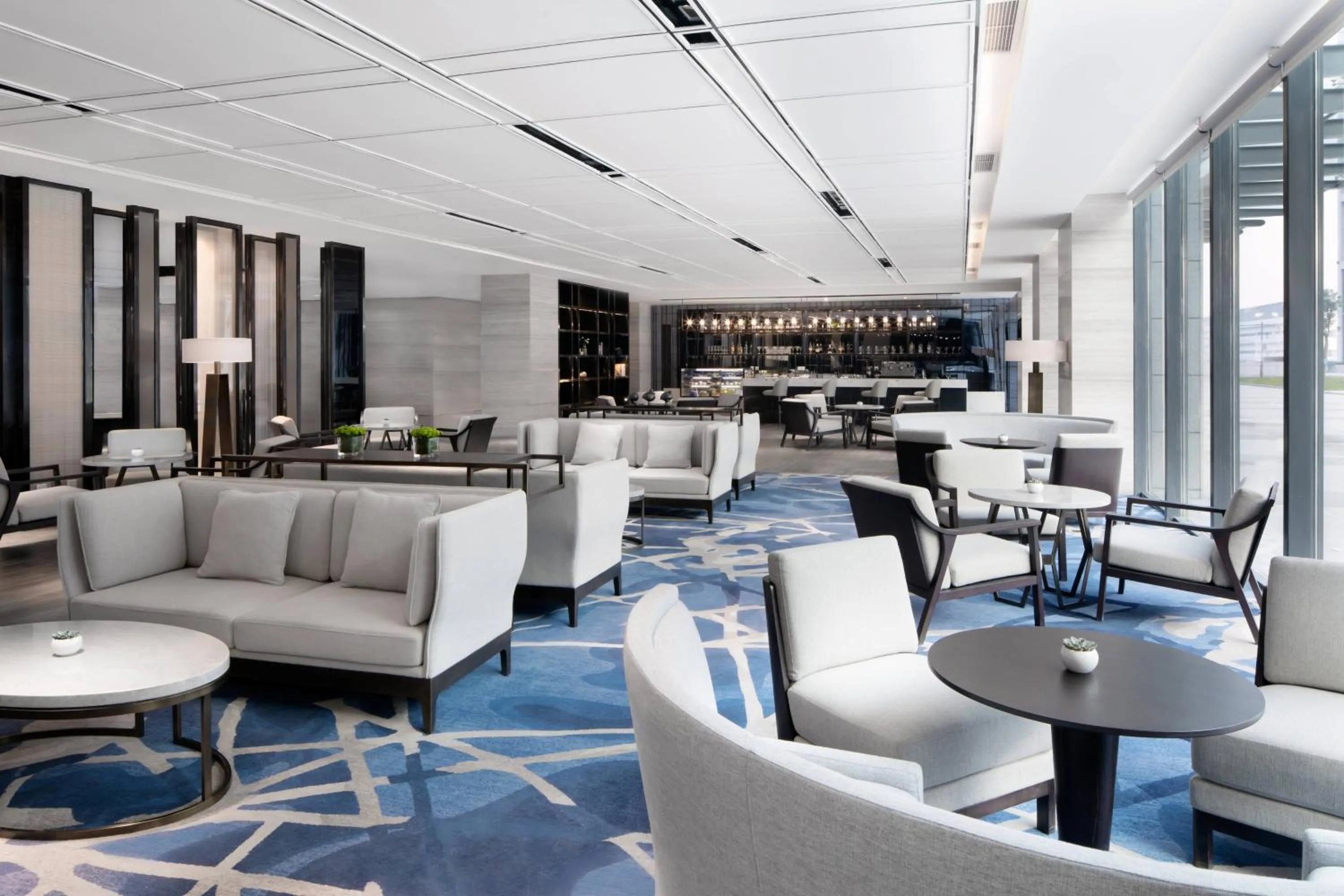 Restaurant/places to eat in Courtyard by Marriott Zhengzhou Airport