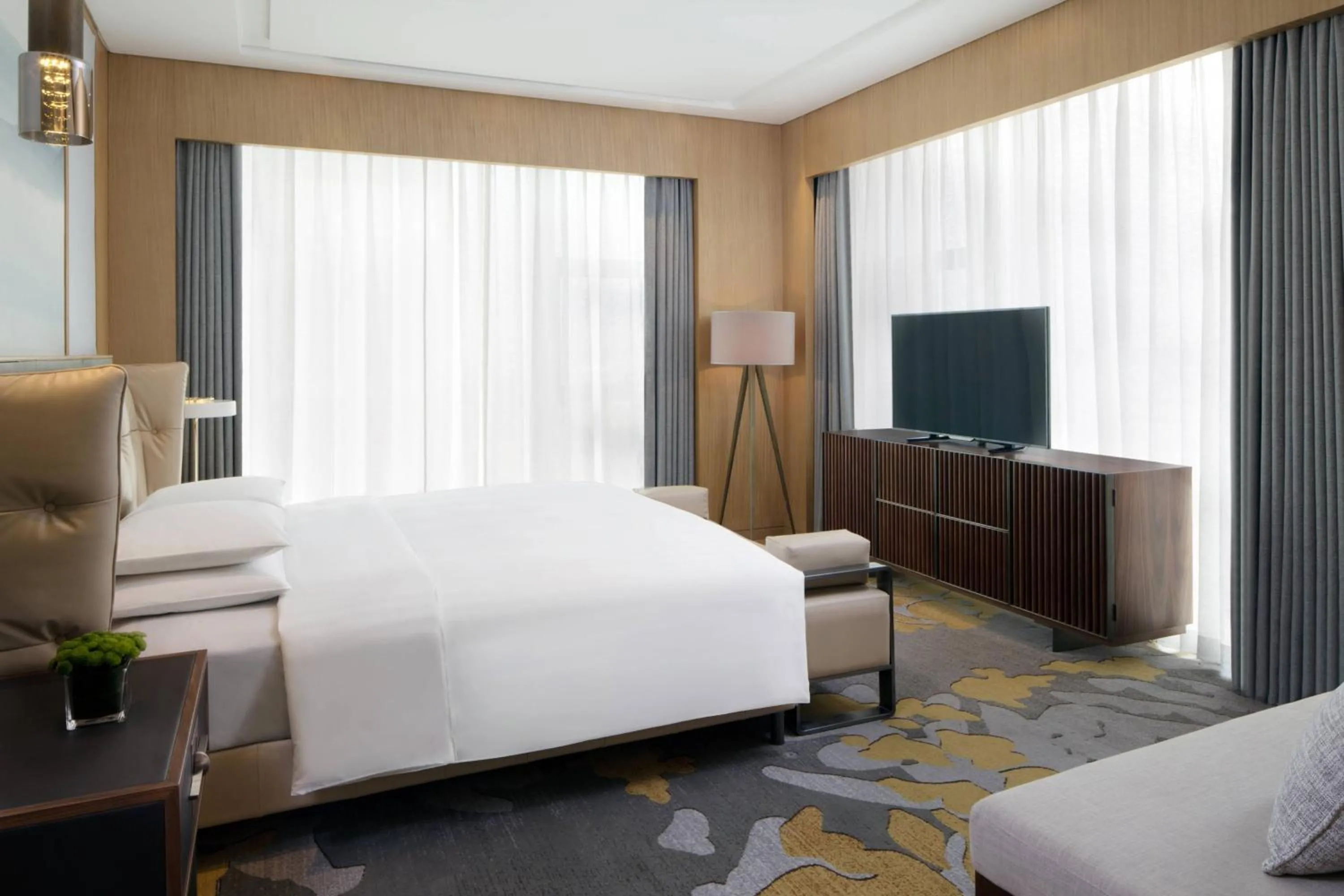 Bedroom, Bed in Courtyard by Marriott Zhengzhou Airport