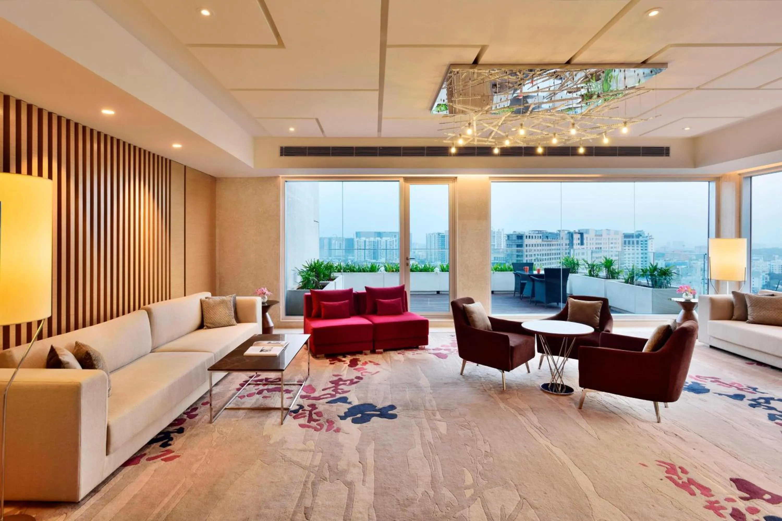 Lobby or reception in Marriott Executive Apartments Hyderabad