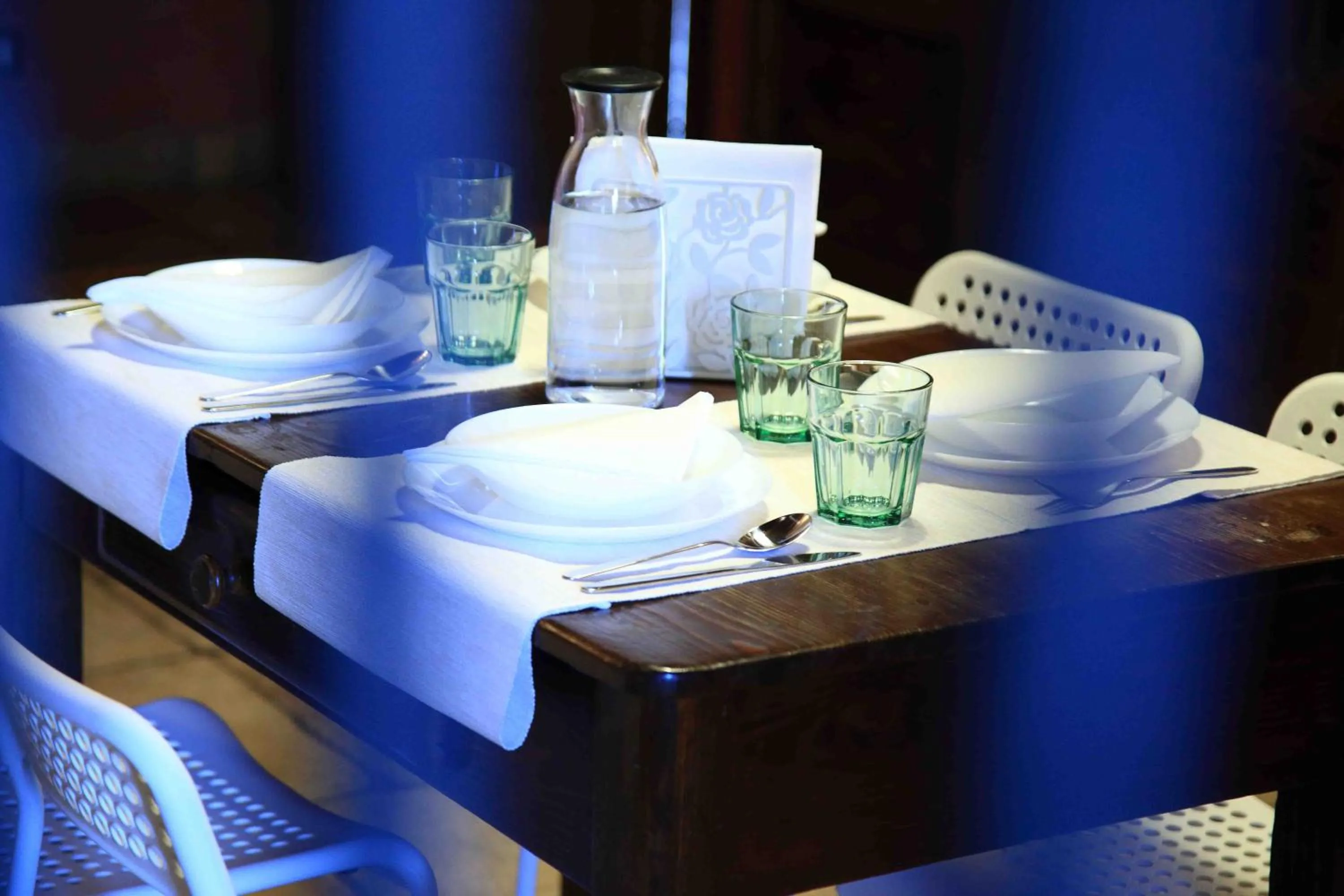 Dining area in Jardin De France