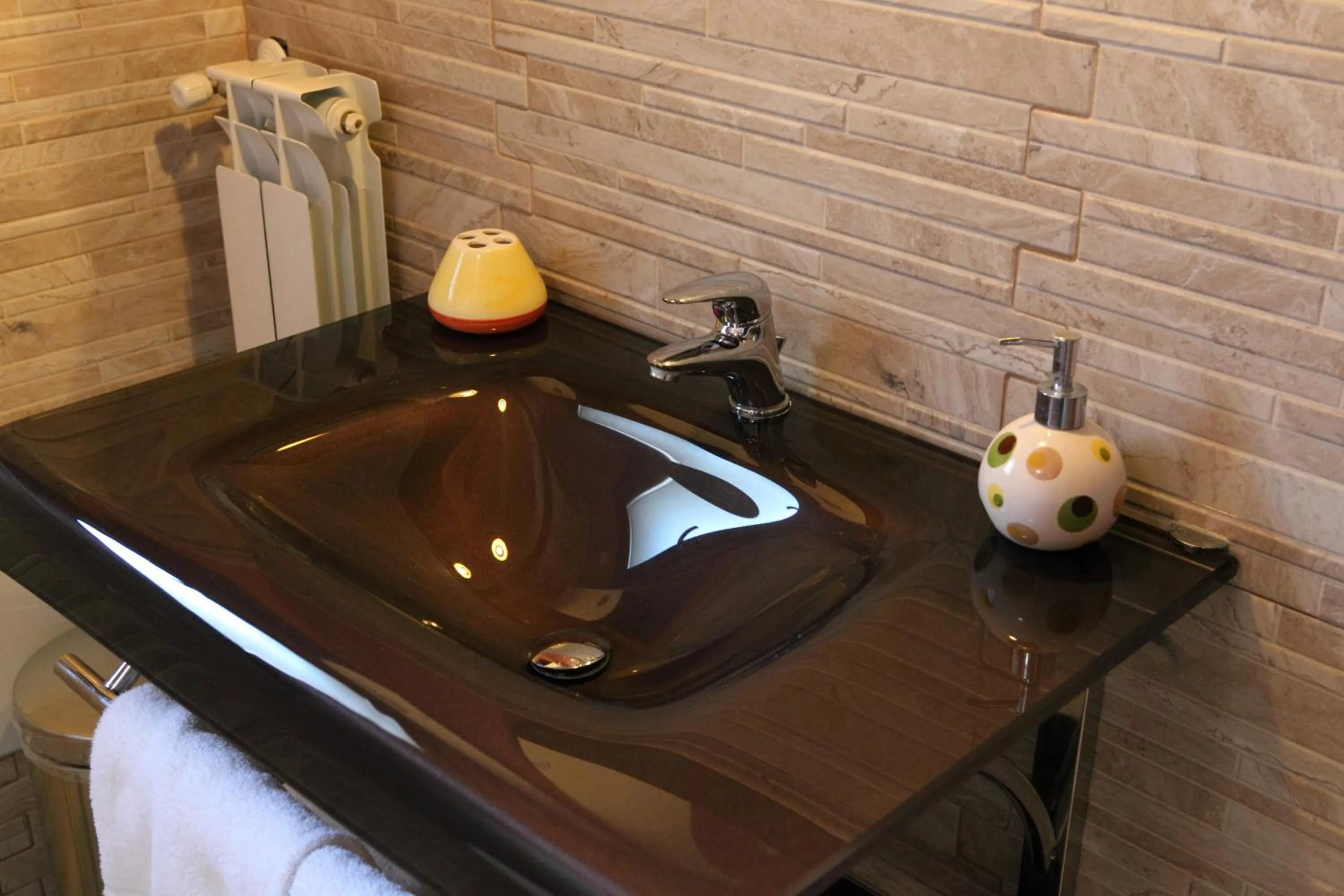 Bathroom in Jardin De France